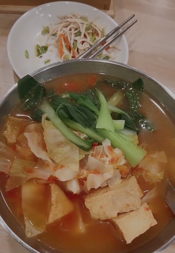 Vegetarian Seeds 禾苗素食: food & drinks