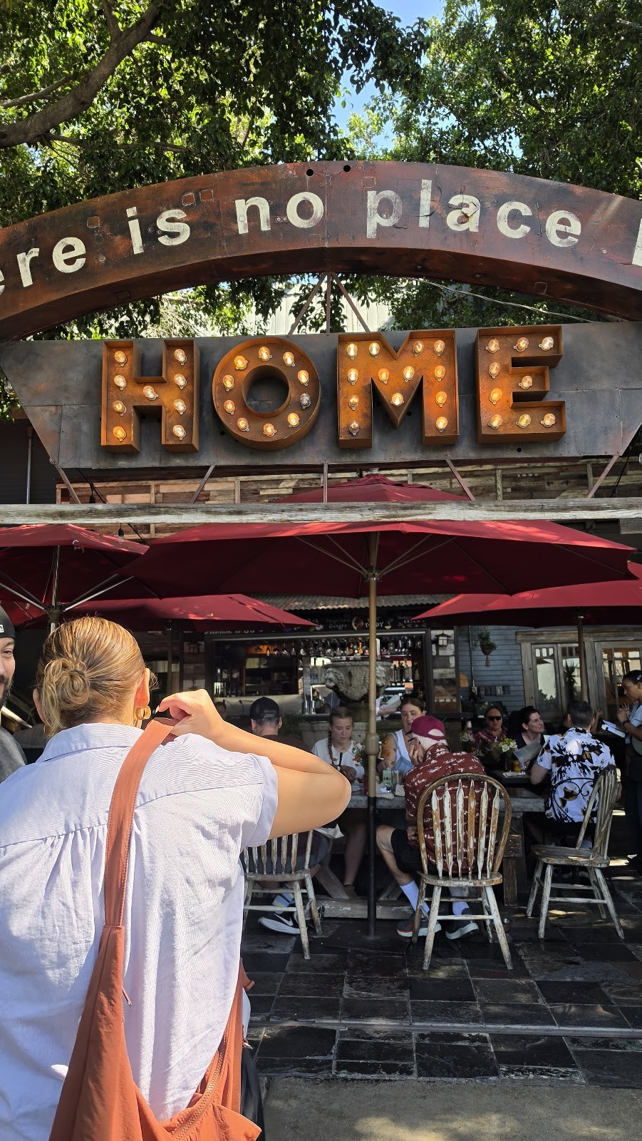 Home Restaurant: the place