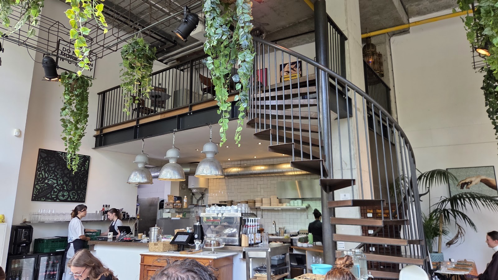 Benji's: the place