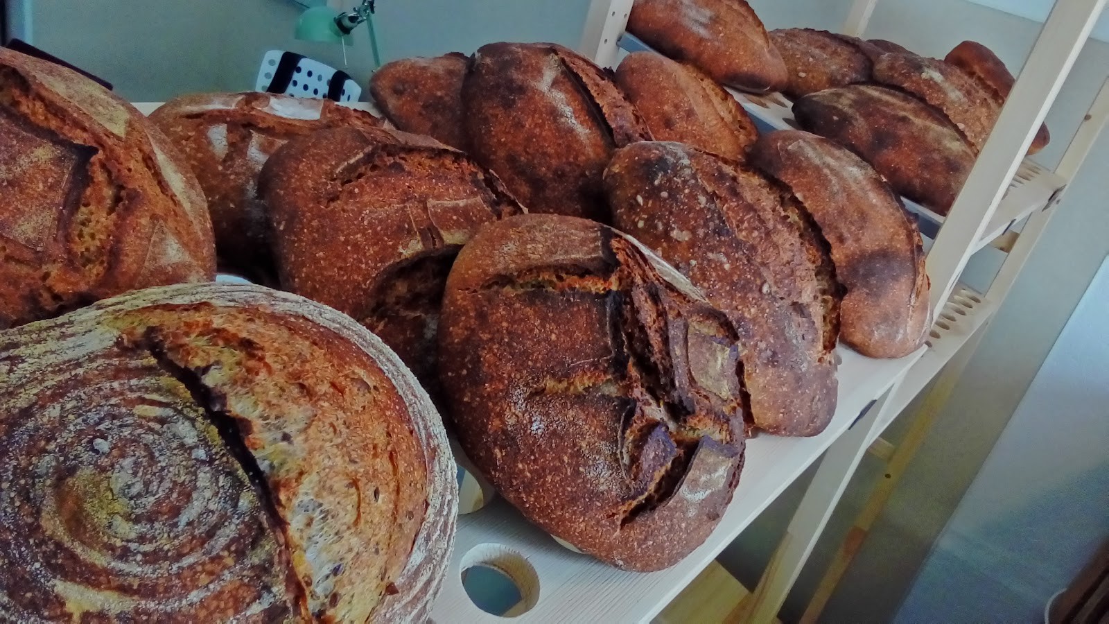Massa Mãe - Pão Artesanal: food & drinks