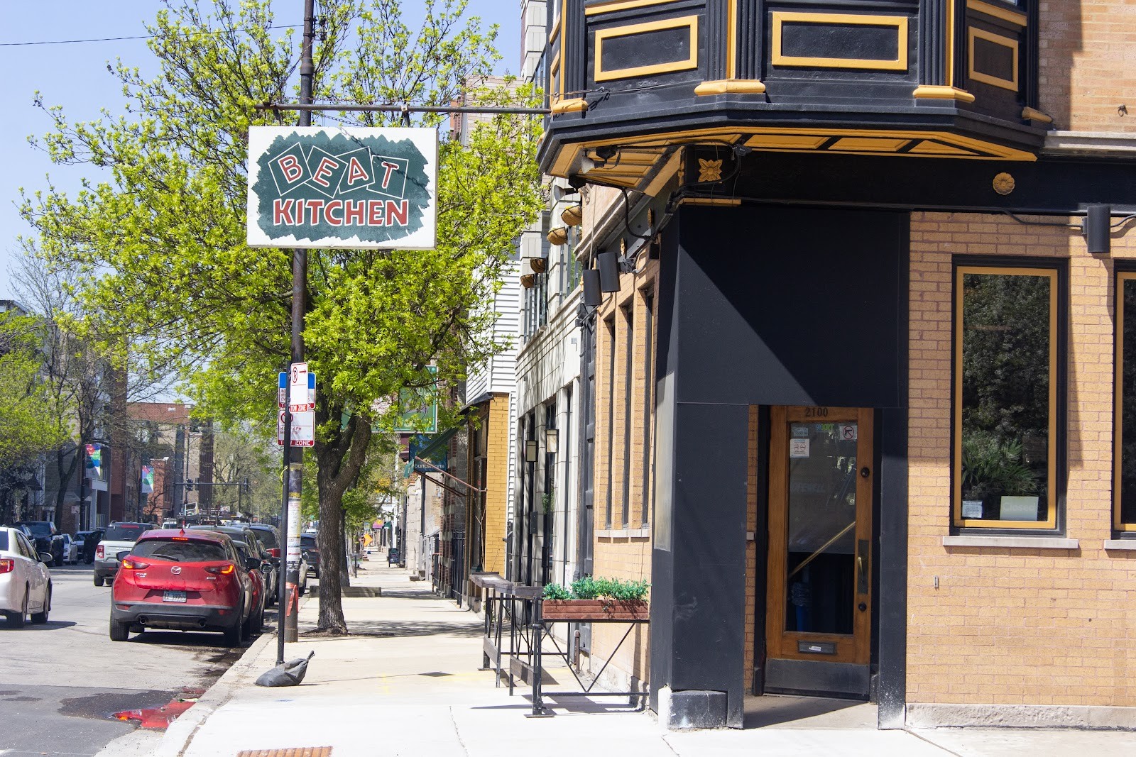 Beat Kitchen: the place