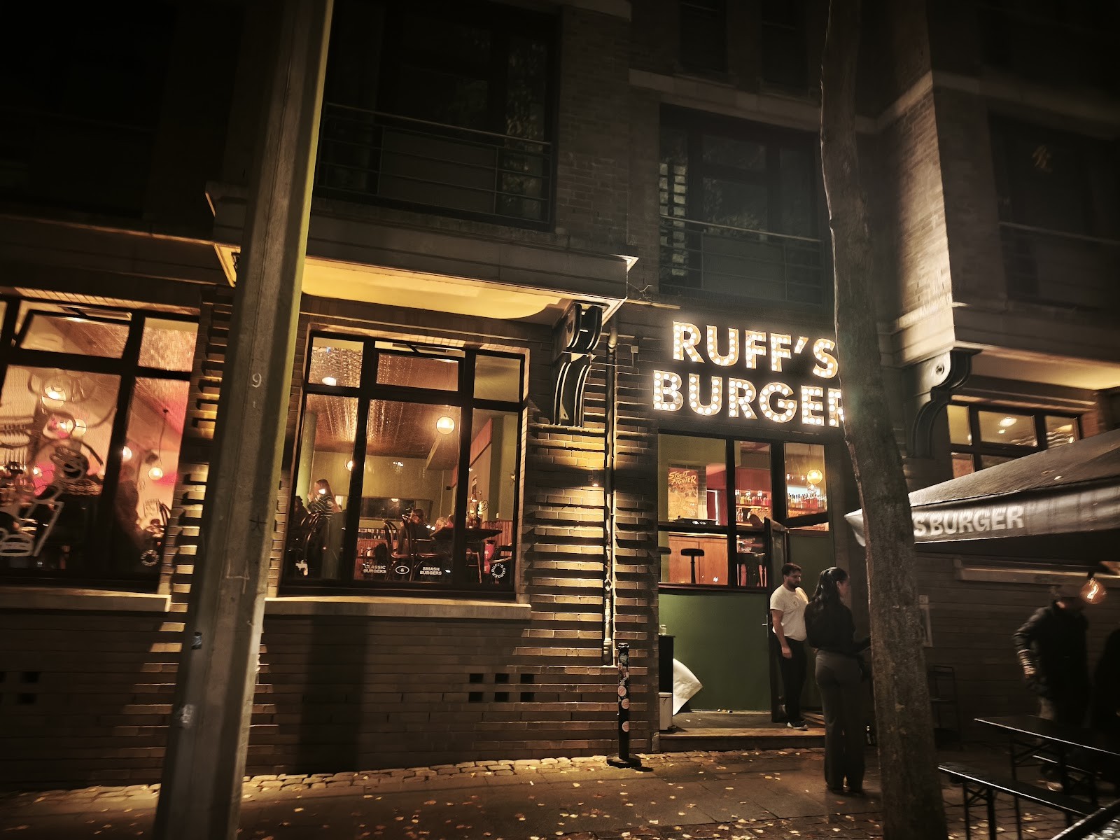 Ruff's Burger - Hamburg Lange Reihe: the place