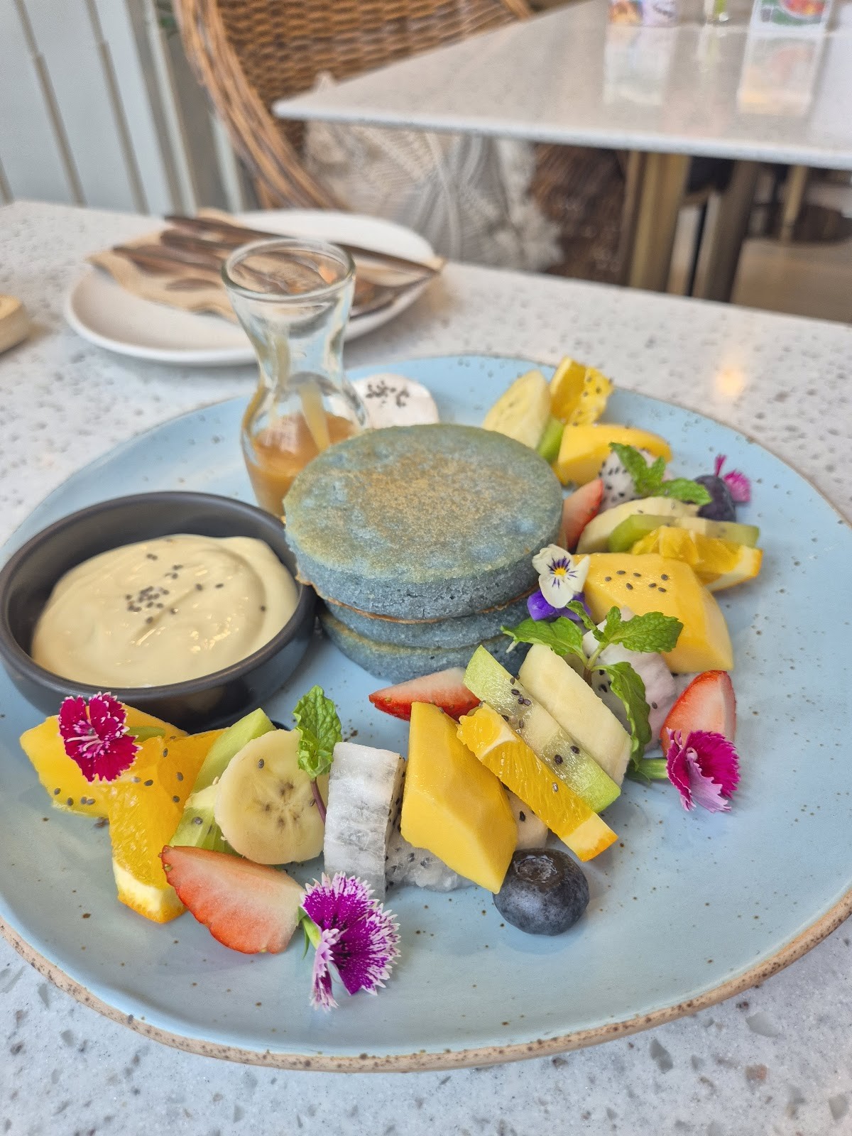 Nature’s Charm Cafe: food & drinks