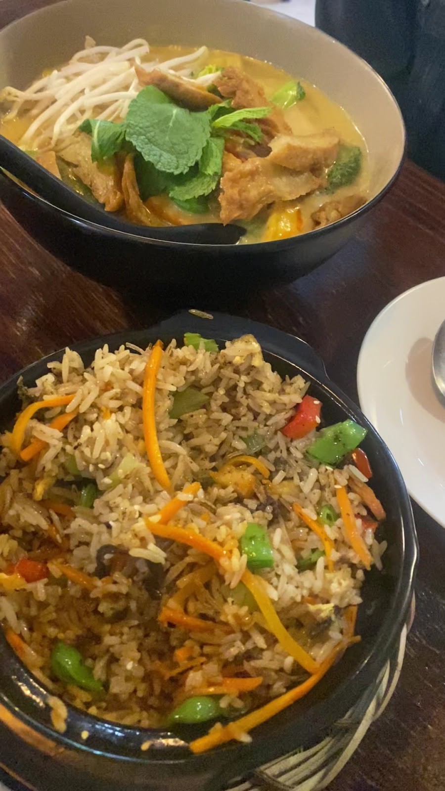 Vina Vegan Restaurant: food & drinks