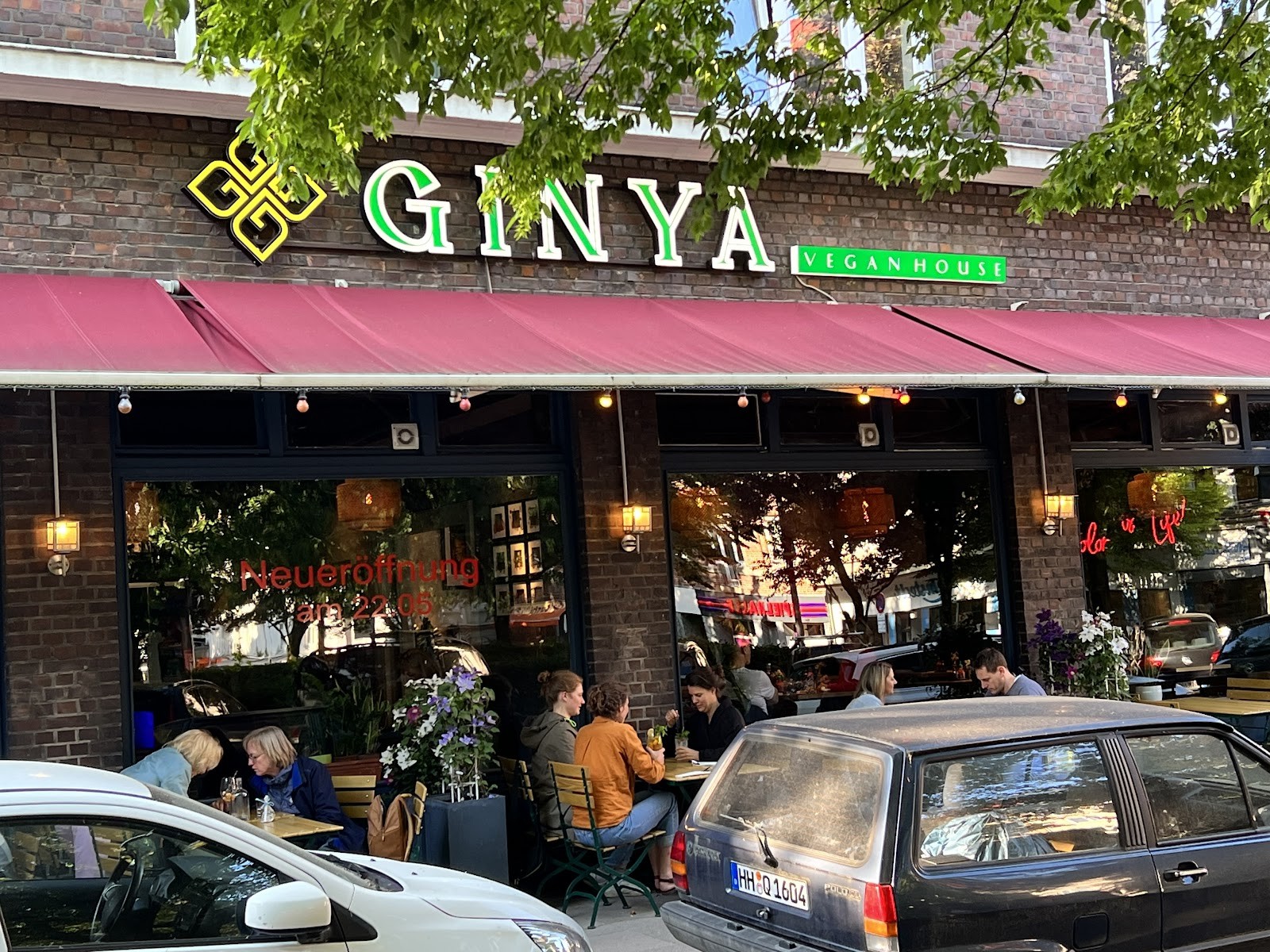 Ginya Veganes Restaurant: the place
