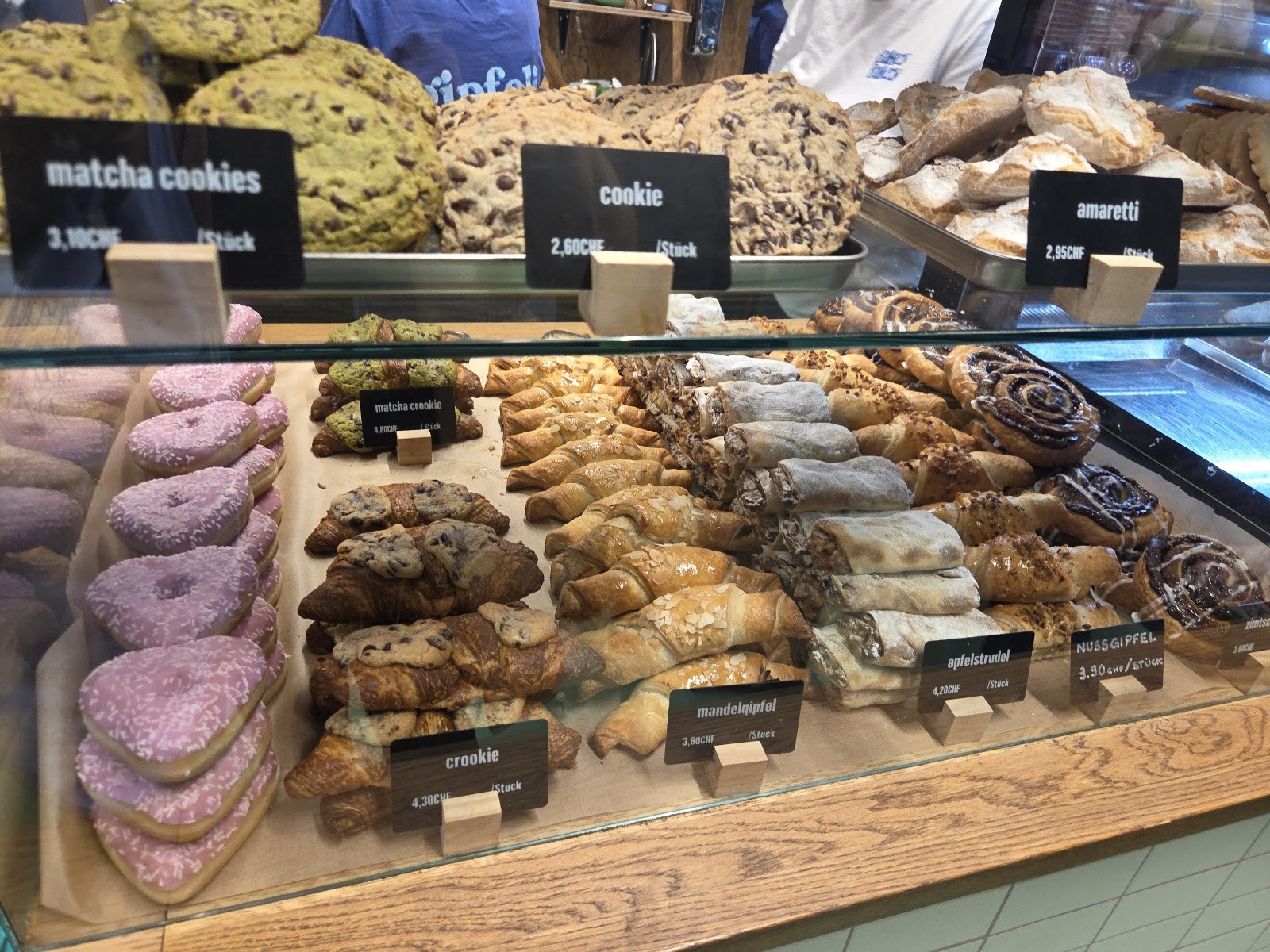 Bakery Bakery: food & drinks