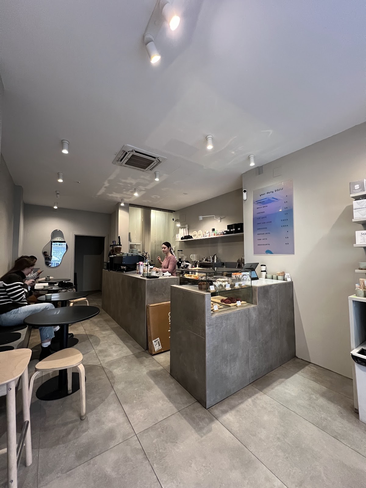 DOSIS CAFE: the place
