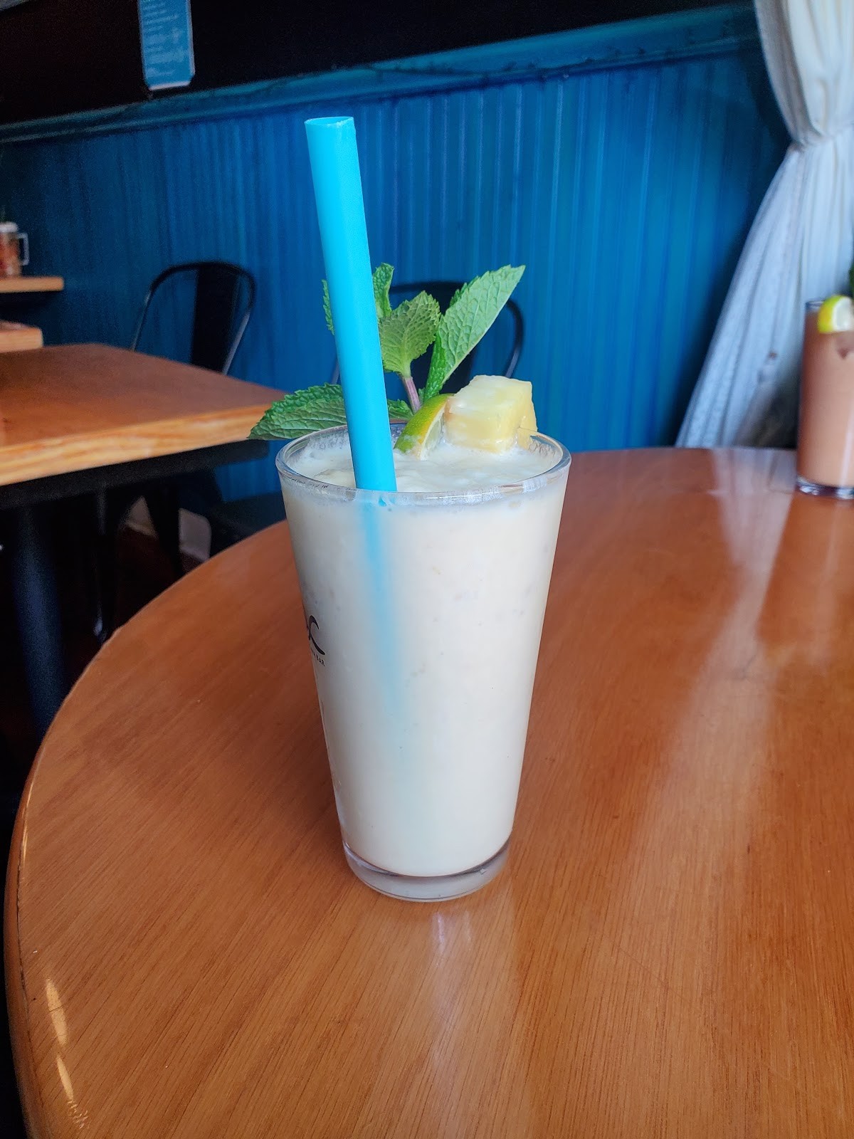 Lightbox Cafe: food & drinks
