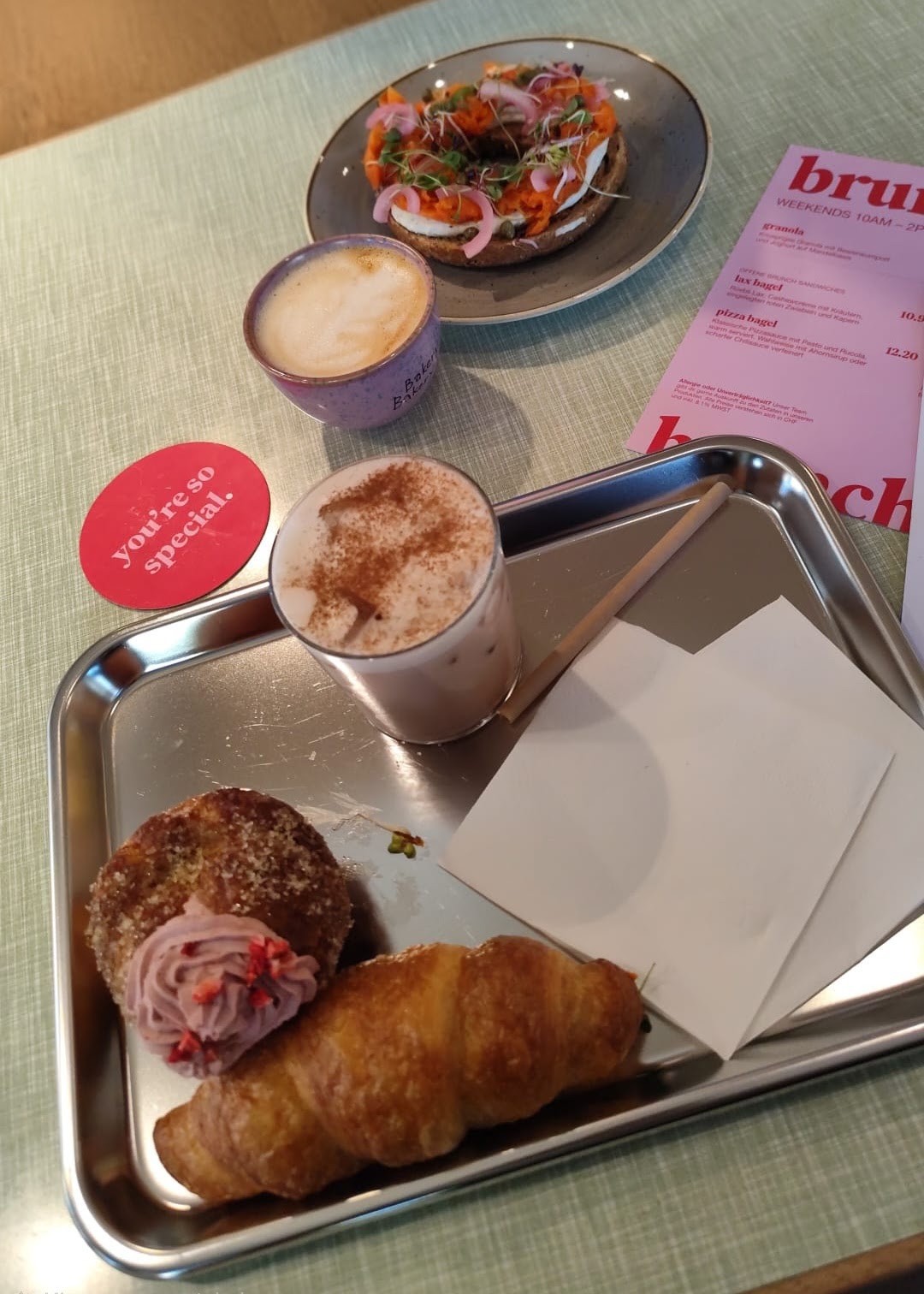 Bakery Bakery Schaffhauserplatz: food & drinks