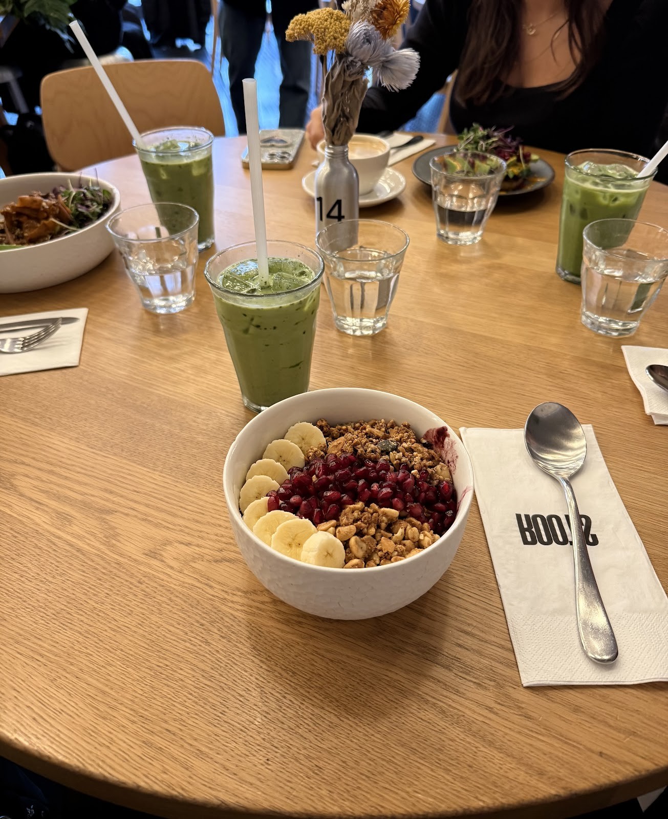 Roots: food & drinks