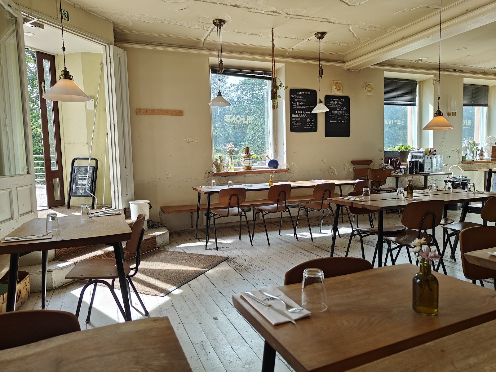Alfons' Pizza: the place