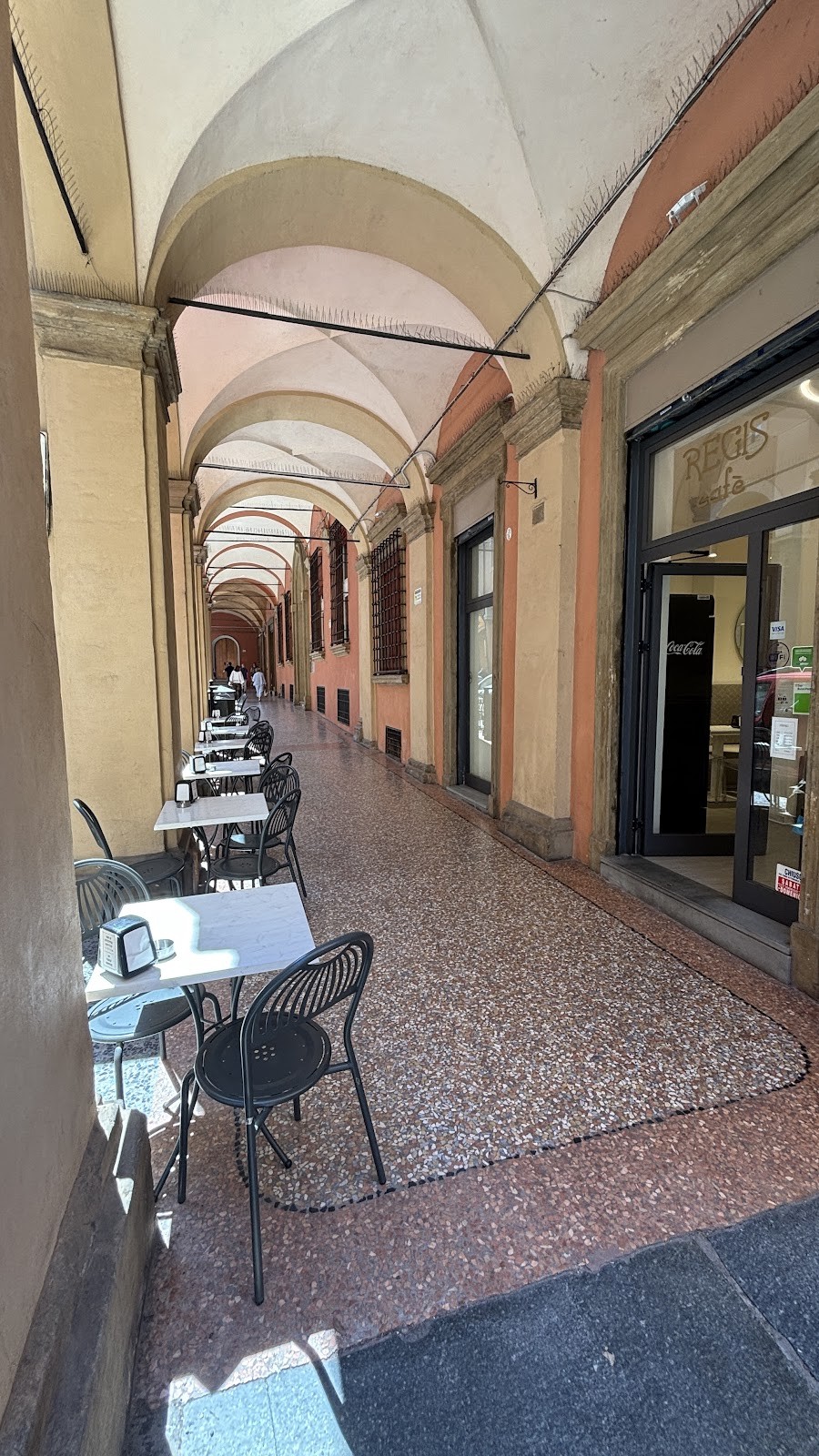 Regis Cafe': the place