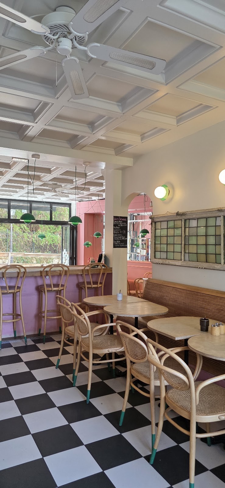 Bon Jo: the place