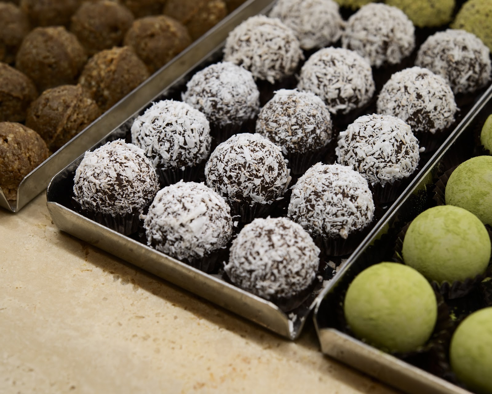 Grezzo Raw Chocolate - Piazza Euclide: food & drinks