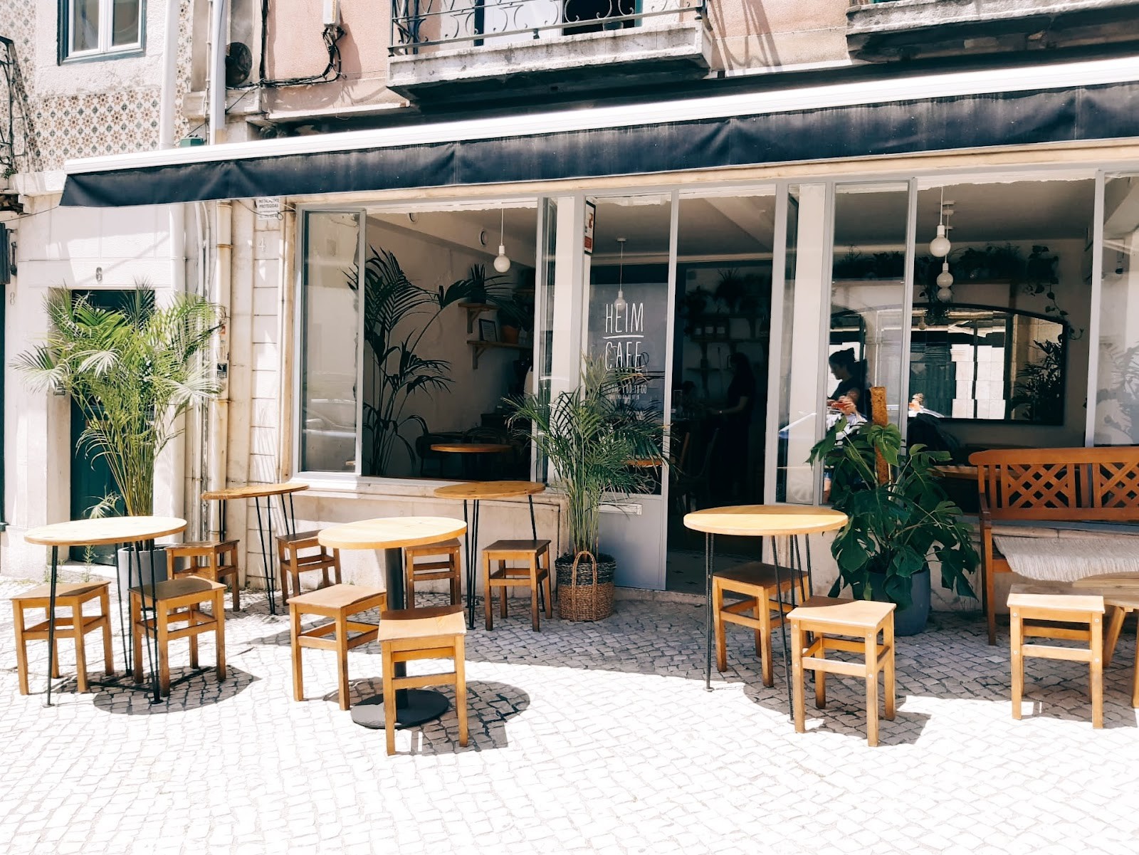 Heim Cafe Santos: the place