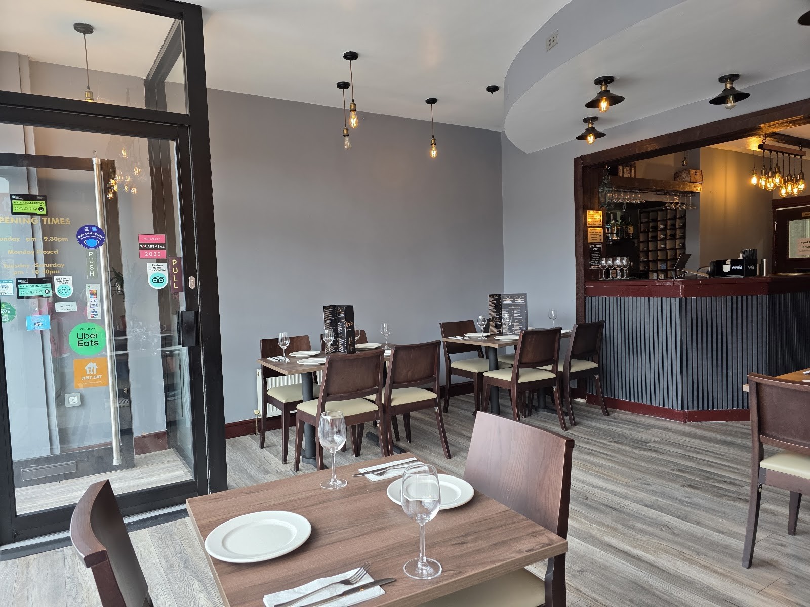 Barsana Pure Vegetarian and Vegan Indian Restaurant: the place