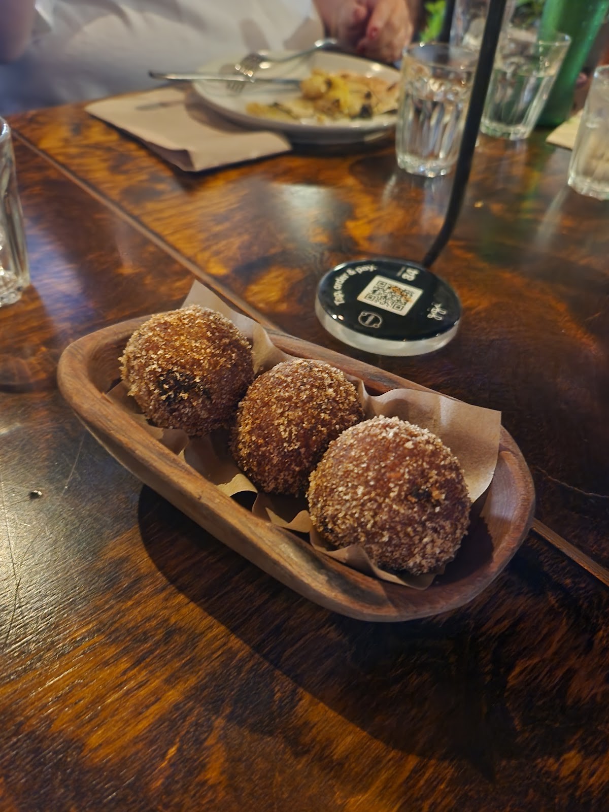 Gigi Pizzeria: food & drinks