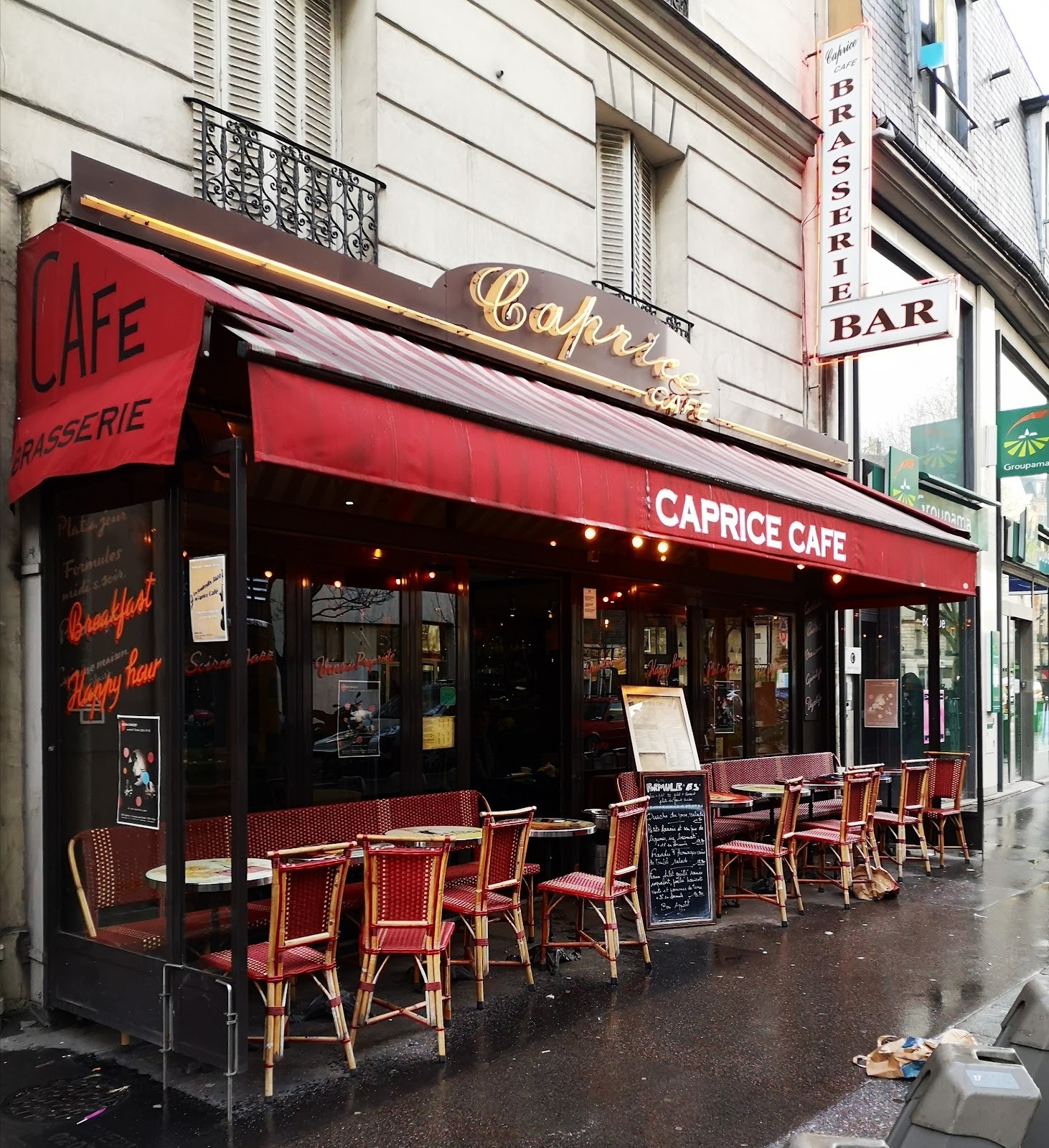 Caprice Café: the place
