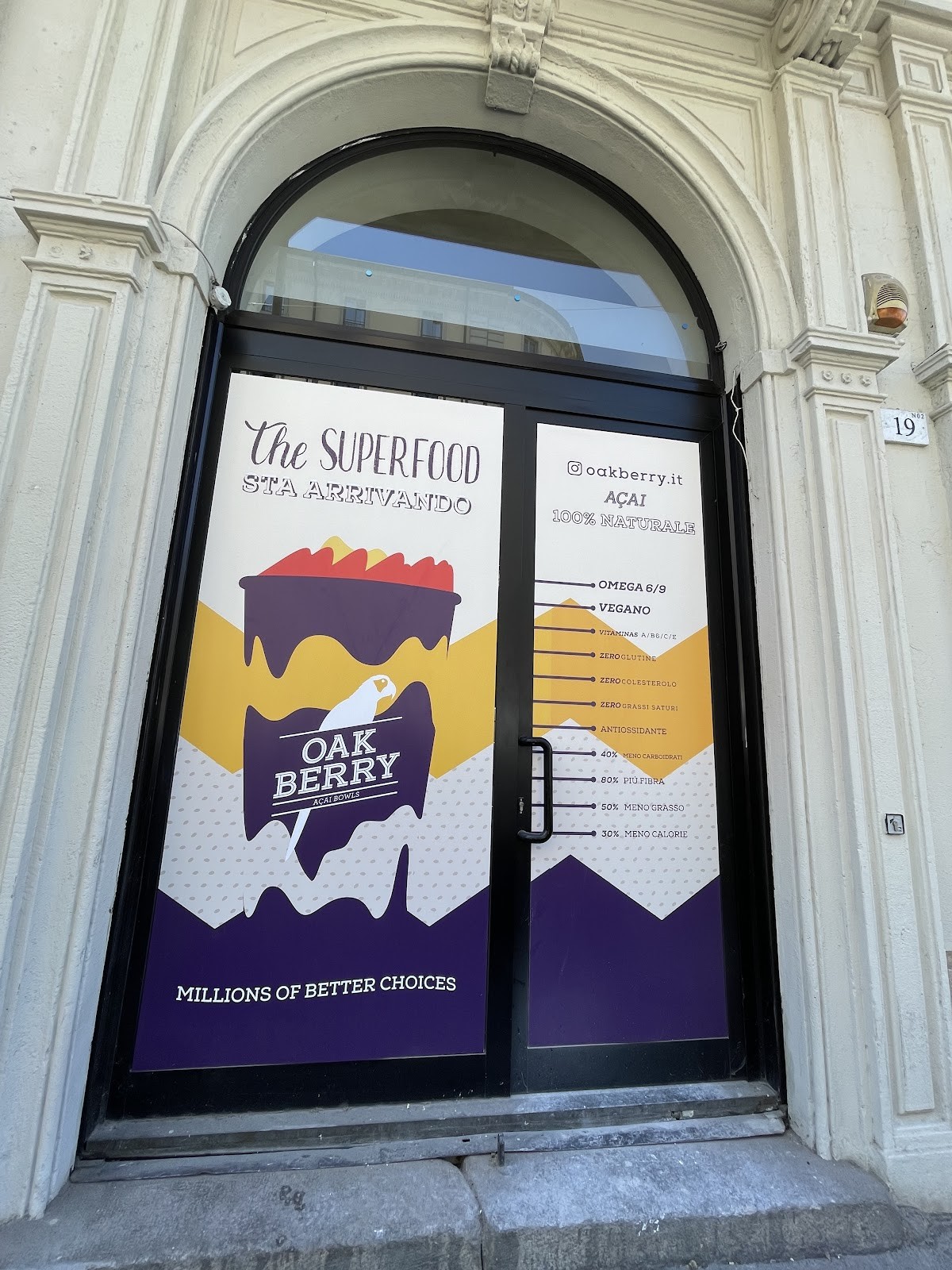 OAKBERRY AÇAÍ - Milano - Cadorna: the place