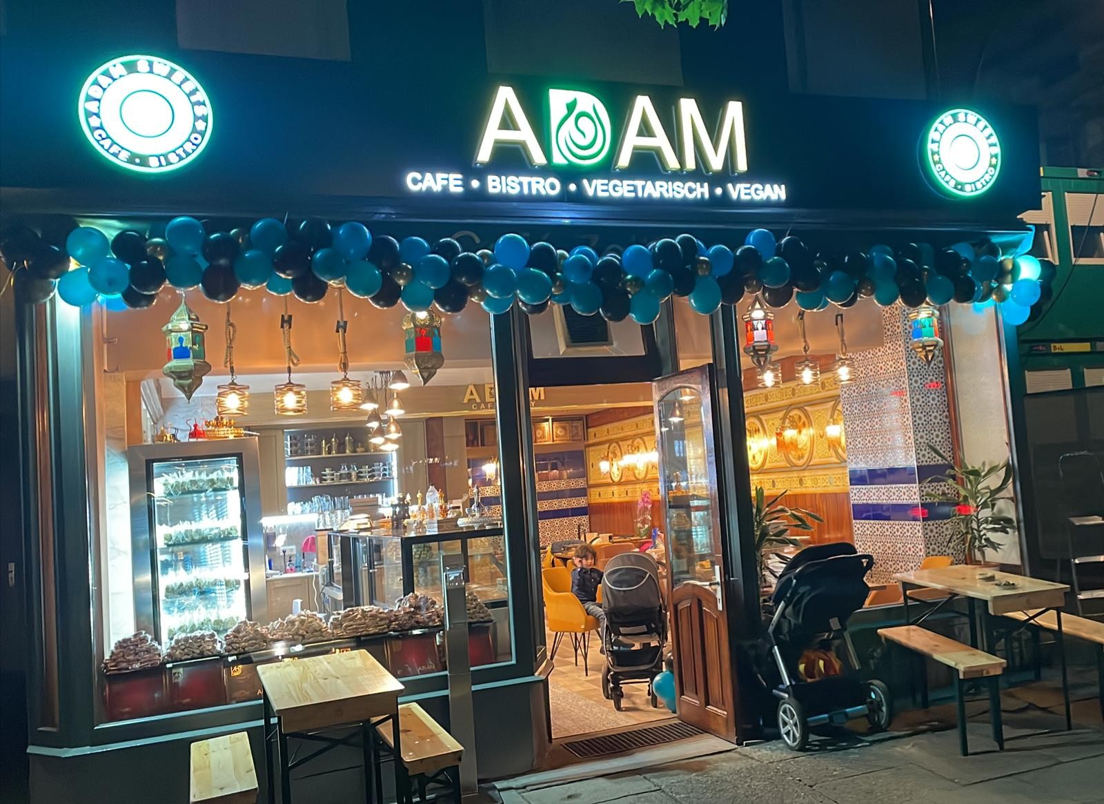 Adam Café City: the place