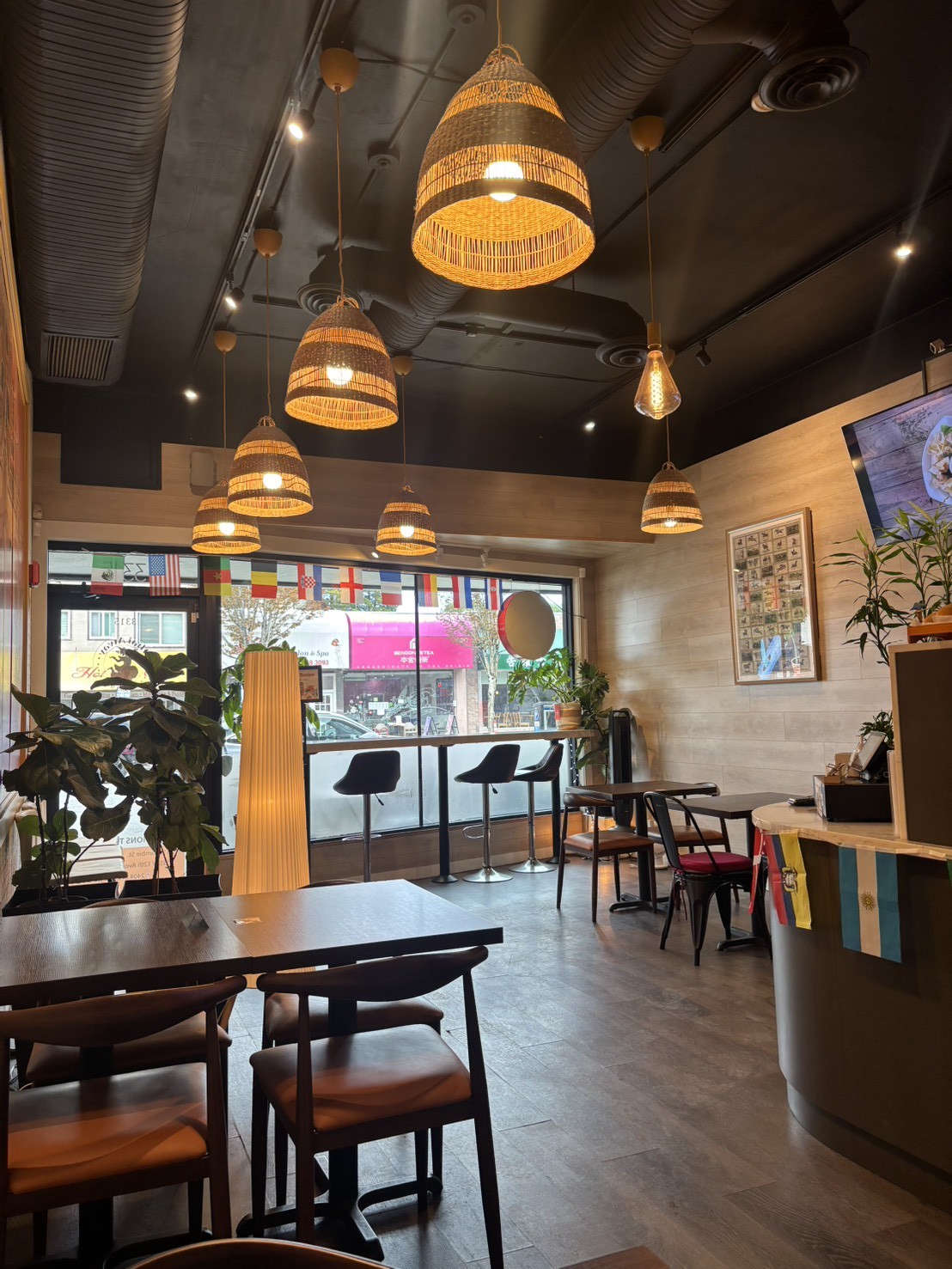 Thai Away Home on Cambie: the place