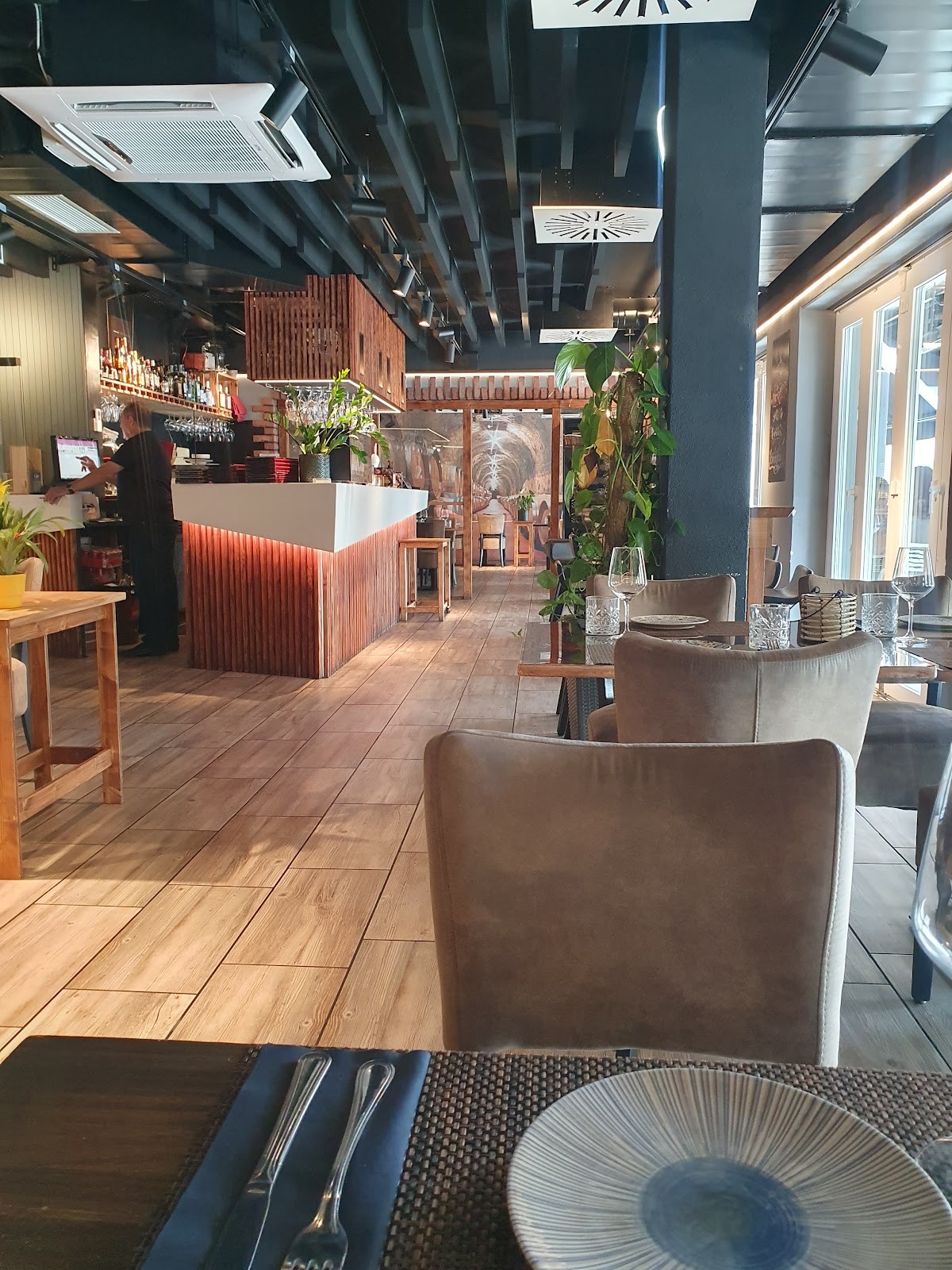 Iberia Tapas: the place
