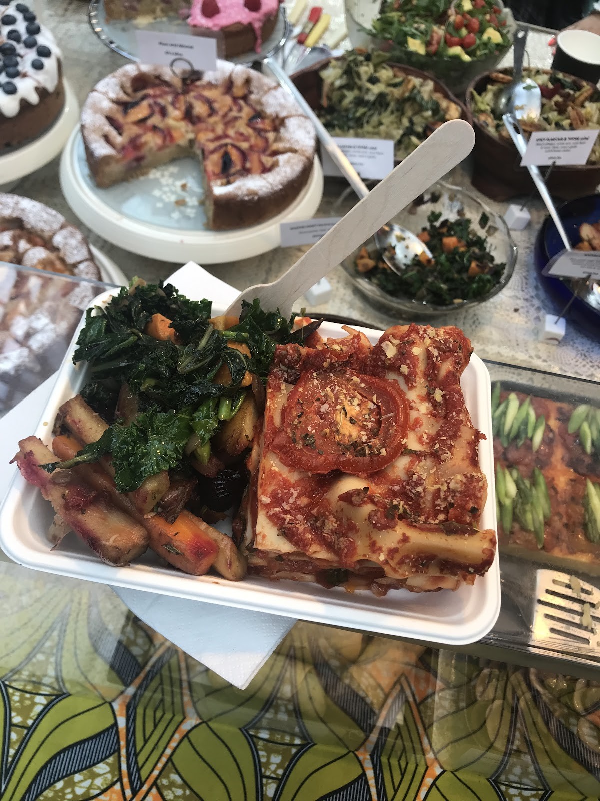 Vegan Garden London: food & drinks
