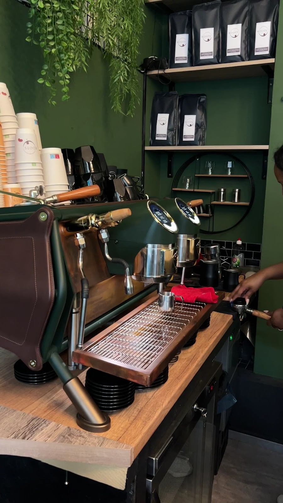 Roots Café: the place