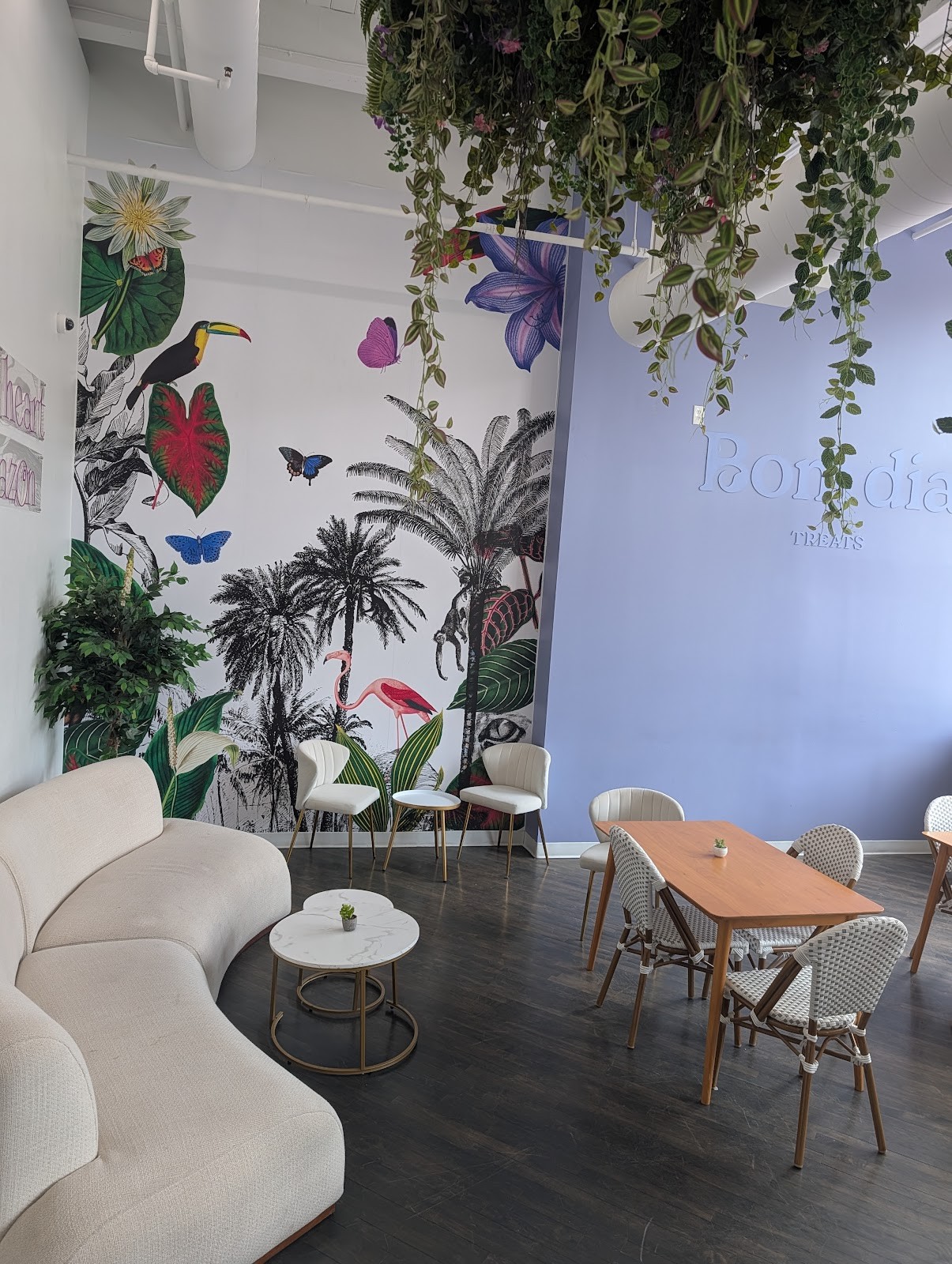 Bom Dia Treats: the place