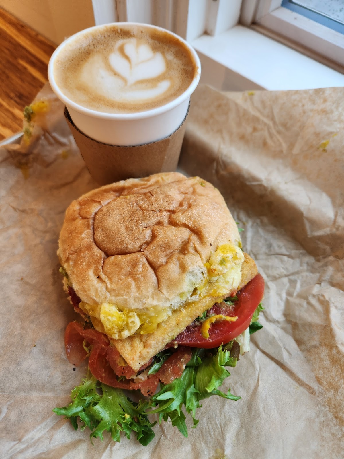 Cafe Red: food & drinks