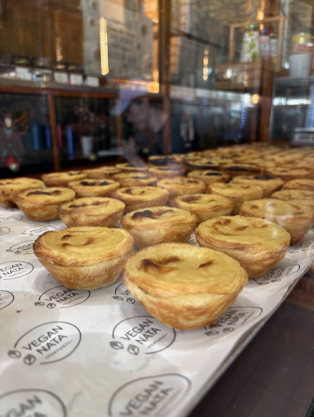 Vegan Nata Chiado: food & drinks