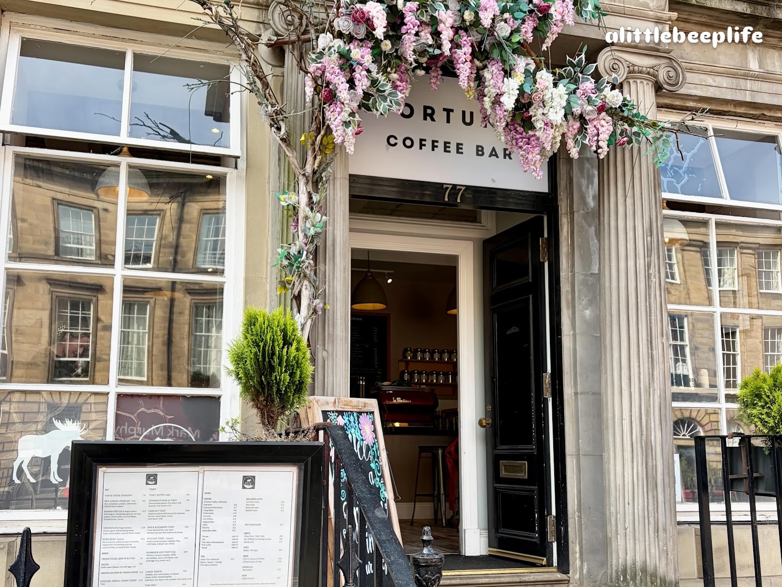 Fortuna Coffee Bar: the place