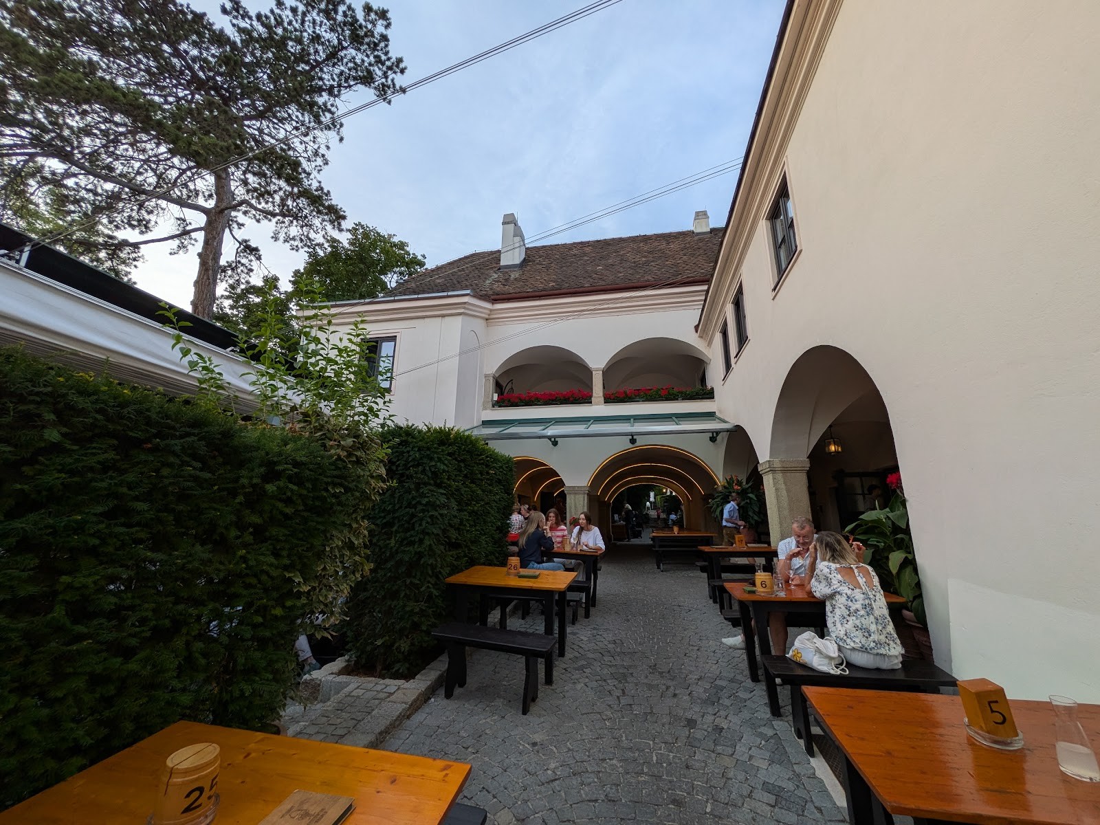 Weingut Feuerwehr Wagner: the place