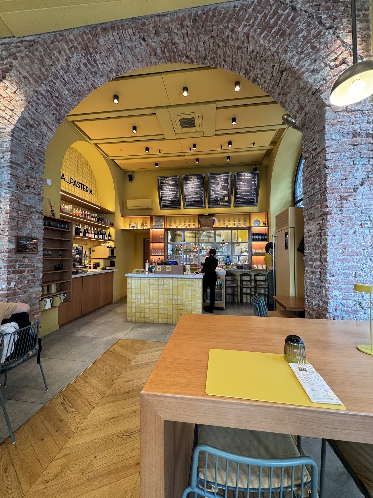 Via Pasteria - Arco Delle Pace: the place