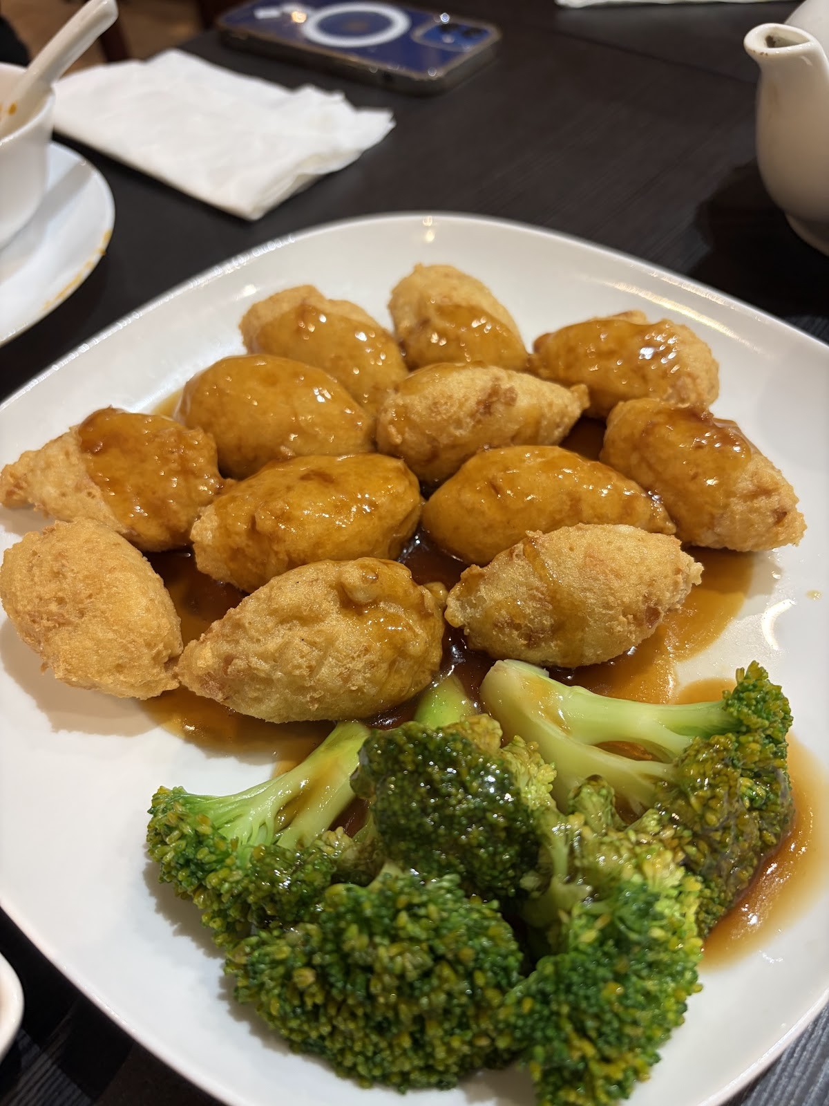 Lotus Plant Based Kitchen: food & drinks