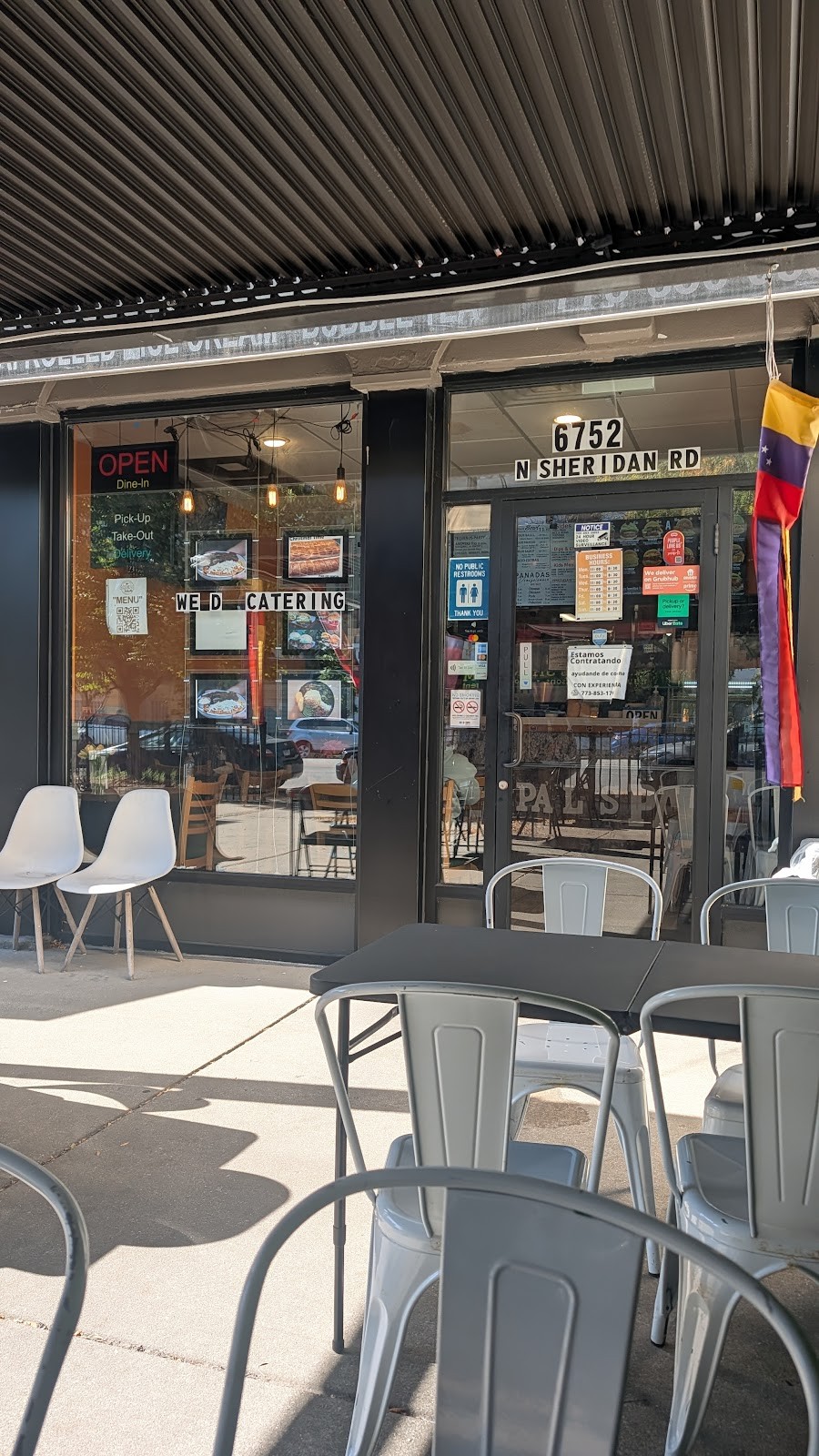 AREPA PA LOS PANA inc.: the place
