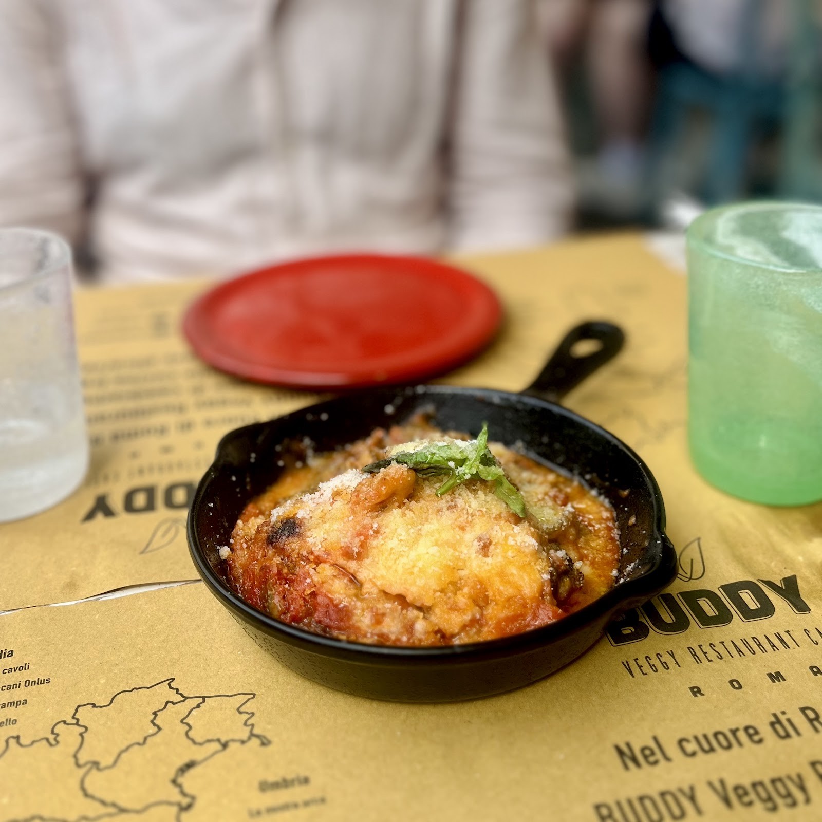 Buddy Veggy Restaurant Cafè: food & drinks