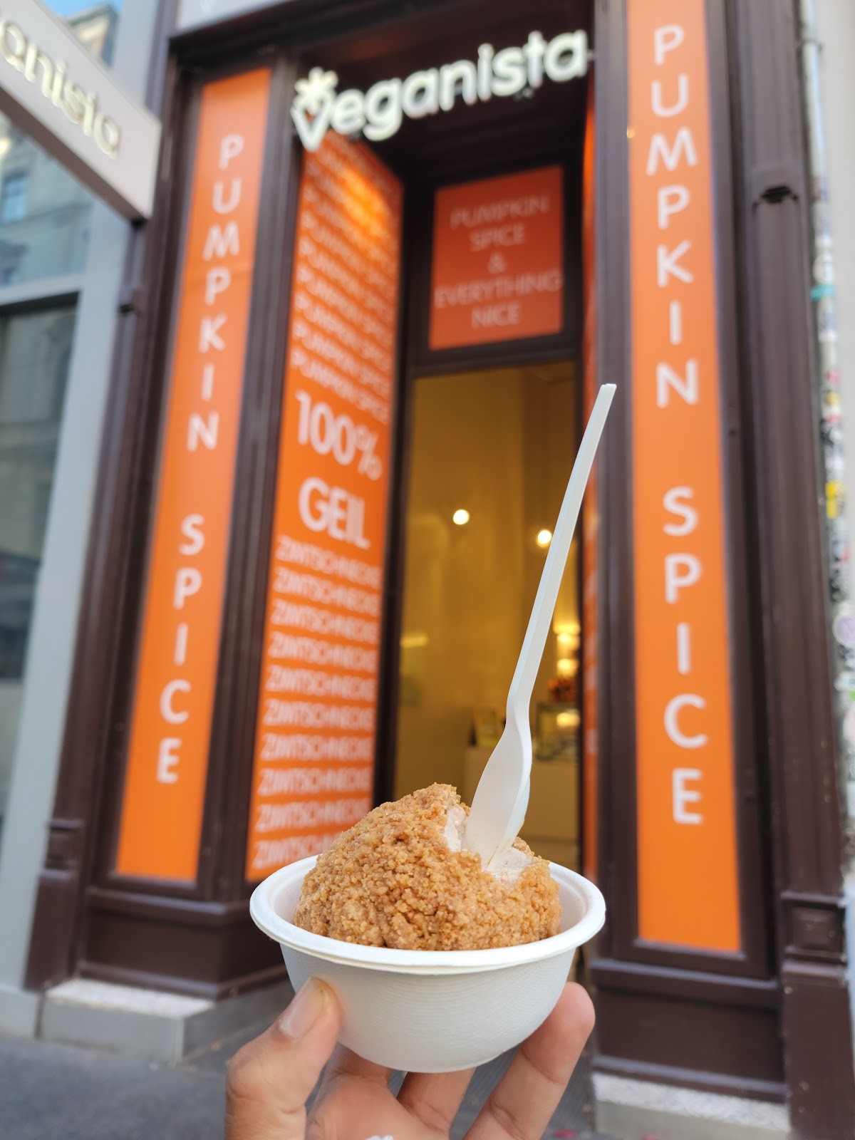 Veganista Ice Cream: food & drinks