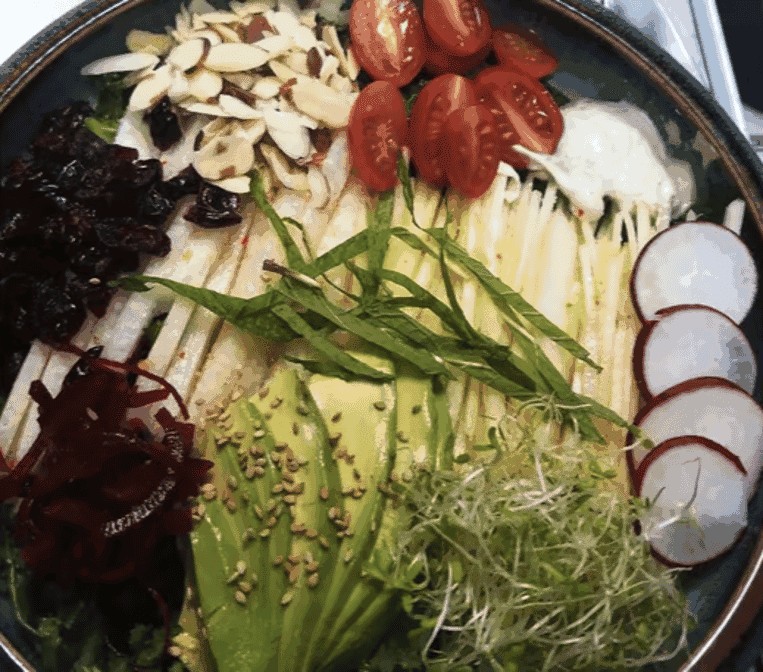 Luanne's Wild Ginger: food & drinks