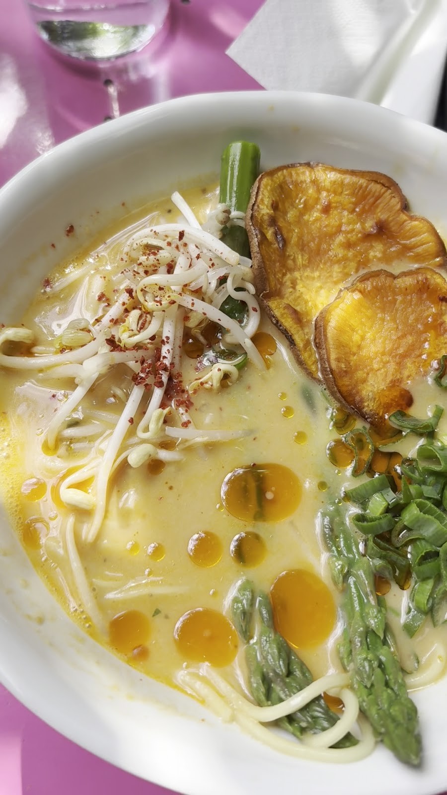 Vegan Ramen Shop: food & drinks