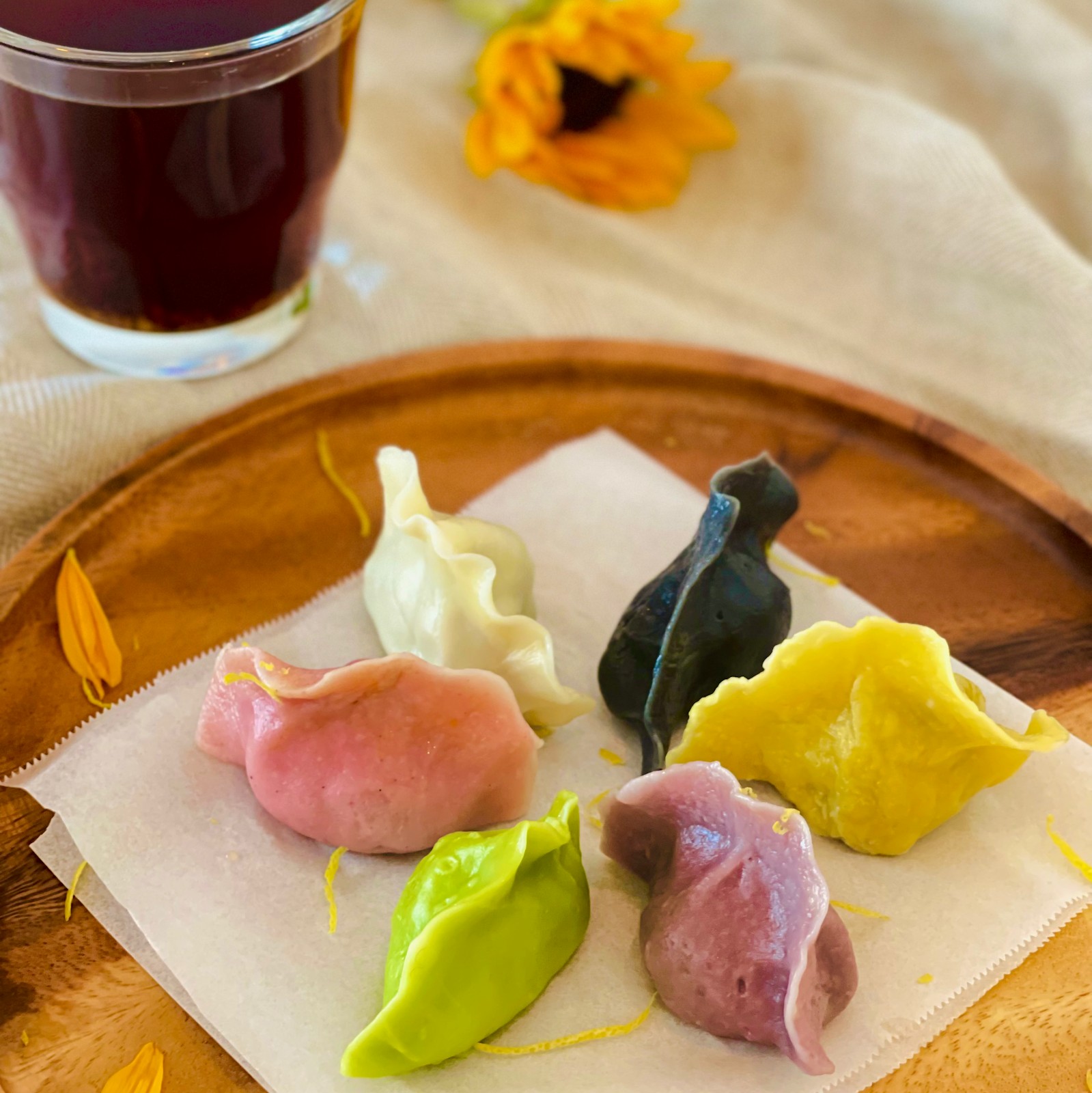 VEGAN GYOZA: food & drinks