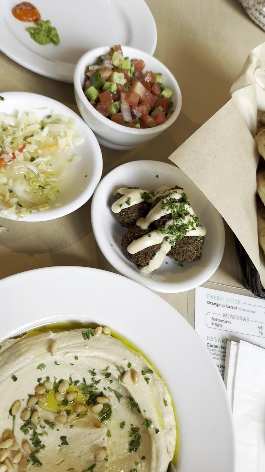 Oren's Hummus: food & drinks