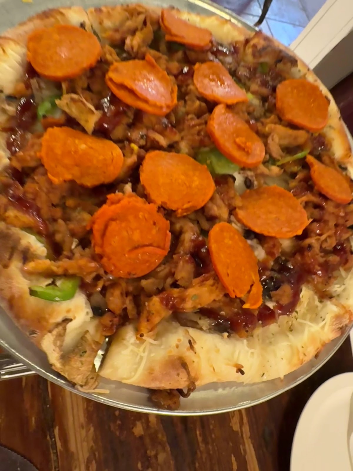 Pi Vegan Pizzeria: food & drinks