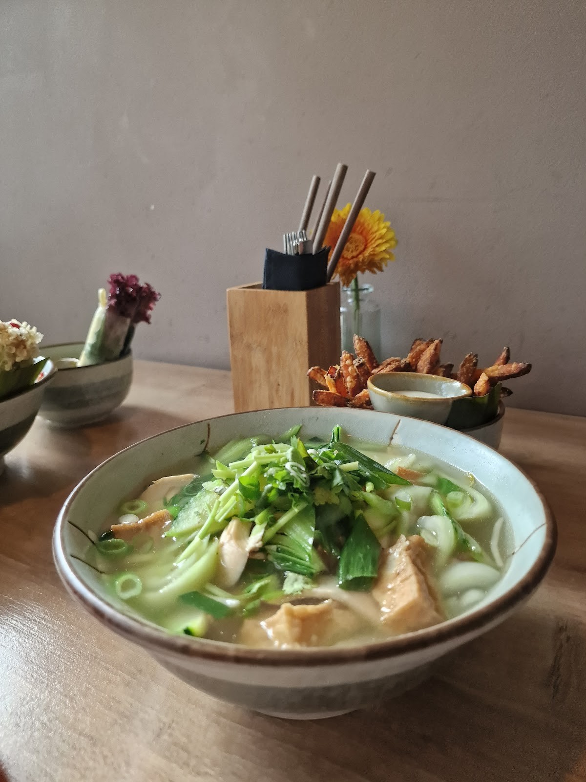 Bodhi - vegan living: food & drinks