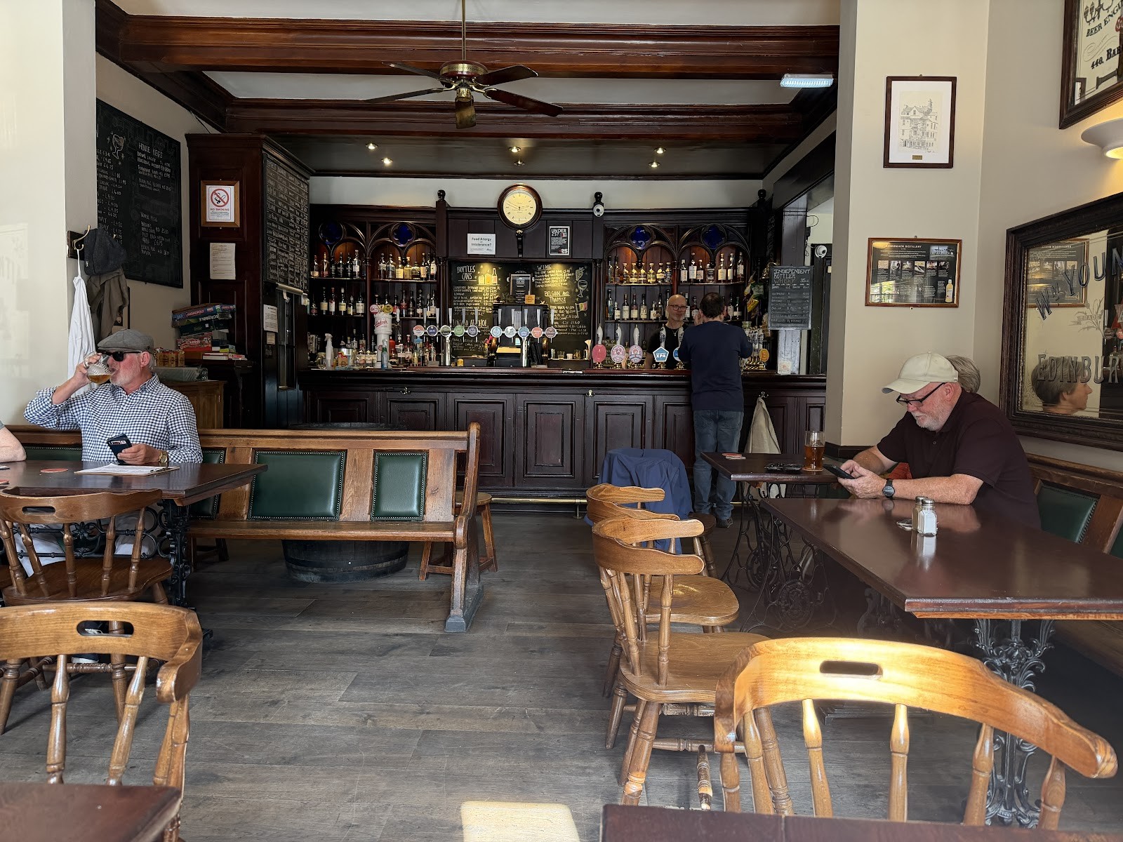 Cloisters Bar: the place