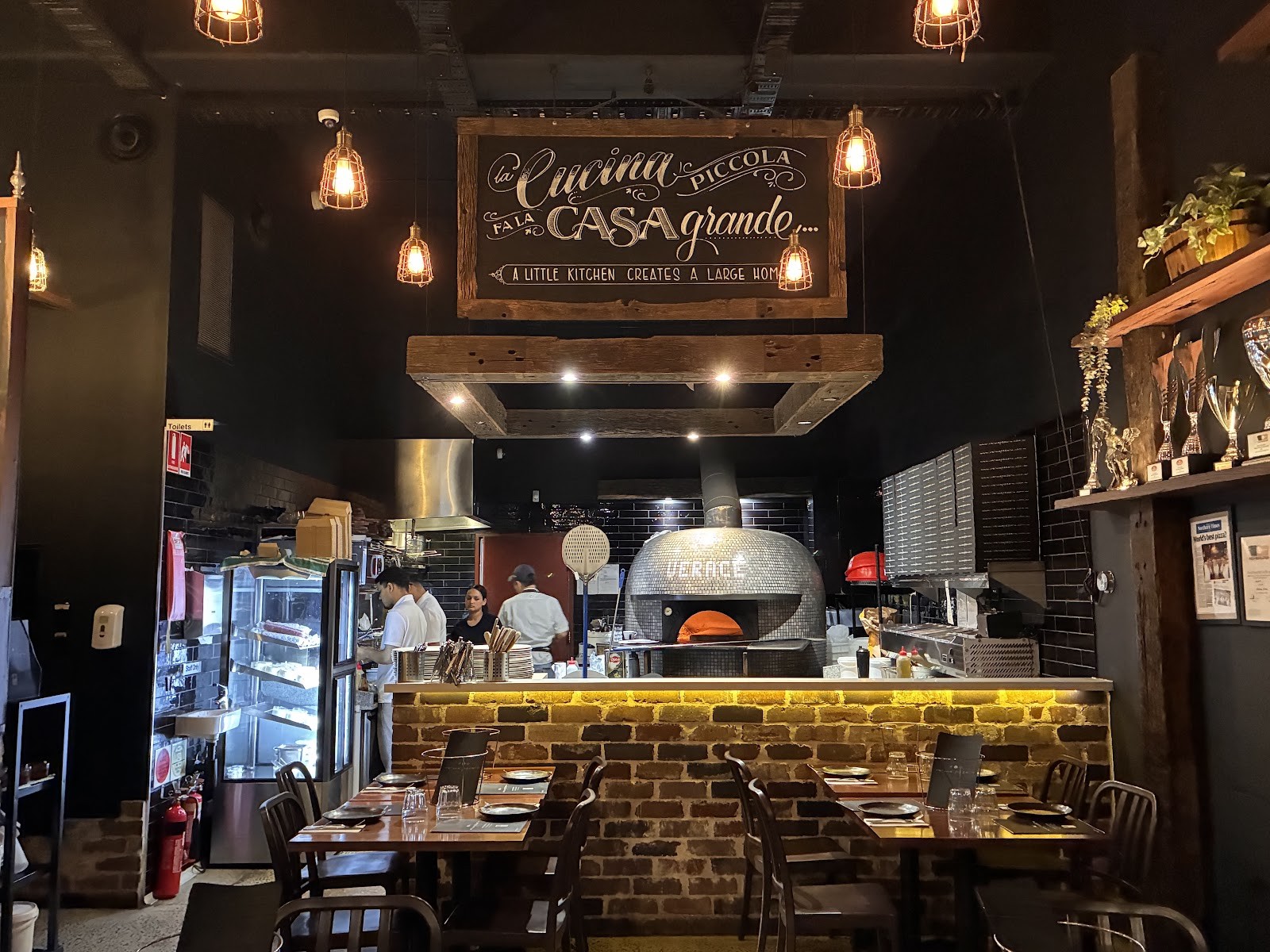 Verace Pizzeria: the place
