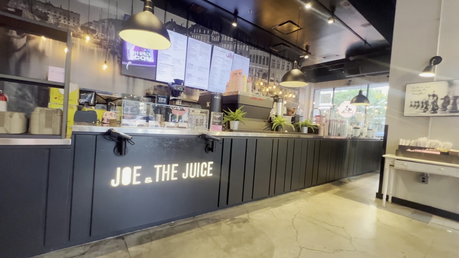 JOE & THE JUICE: the place