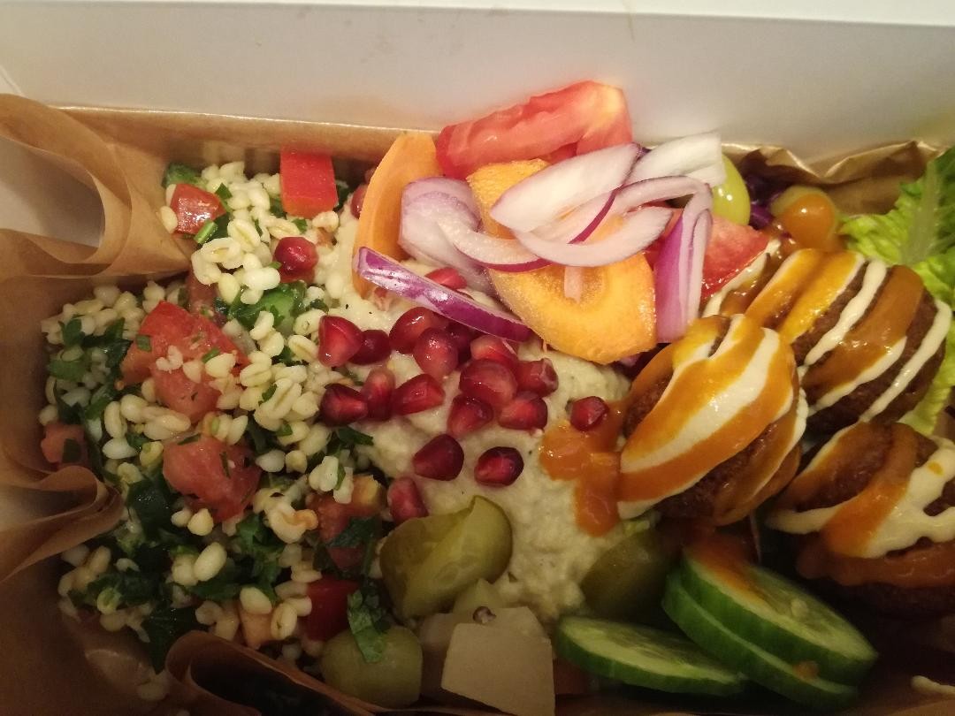 Victory Lap Vegan Bar: food & drinks
