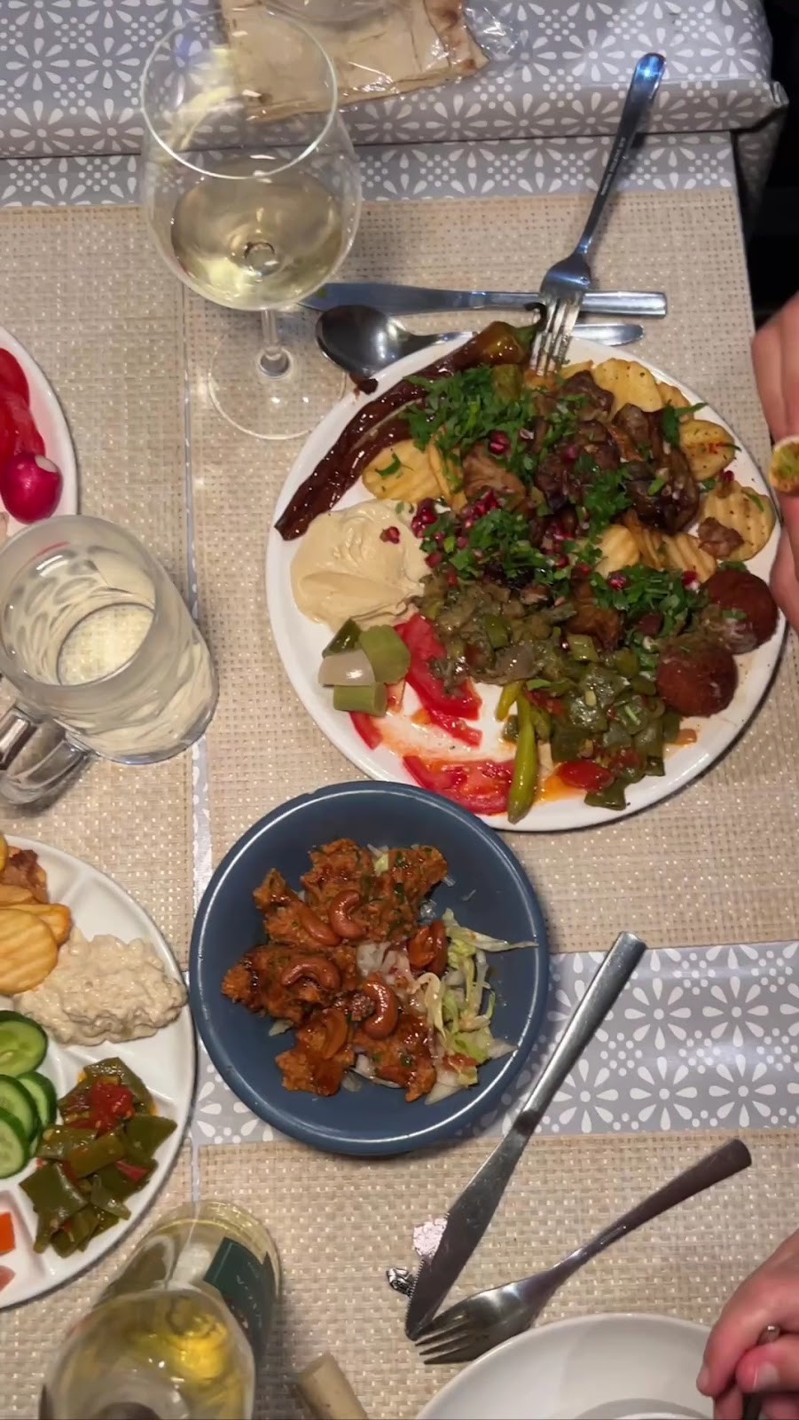 Vegano Mezo: food & drinks