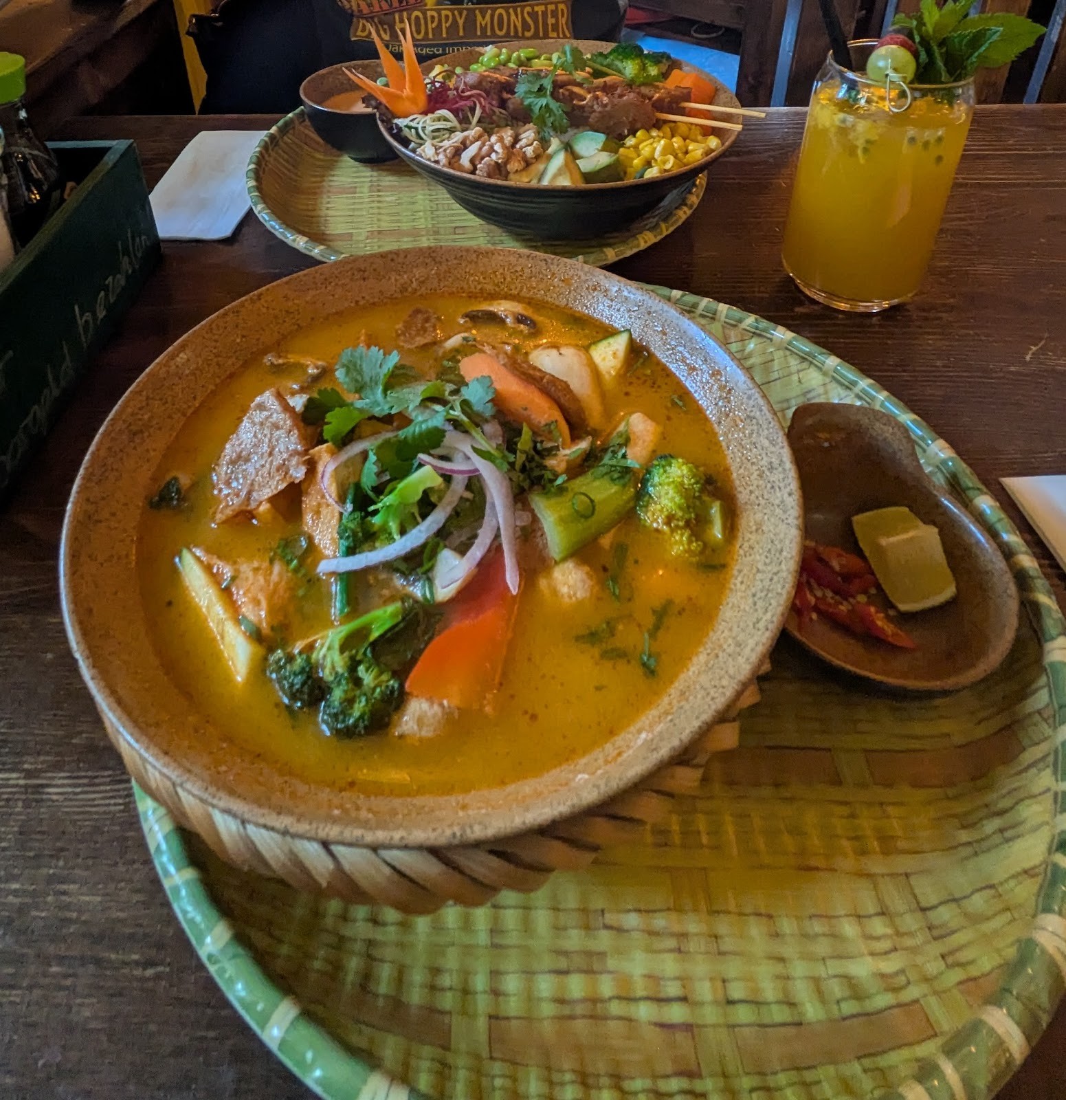 Hanoi Vegan: food & drinks